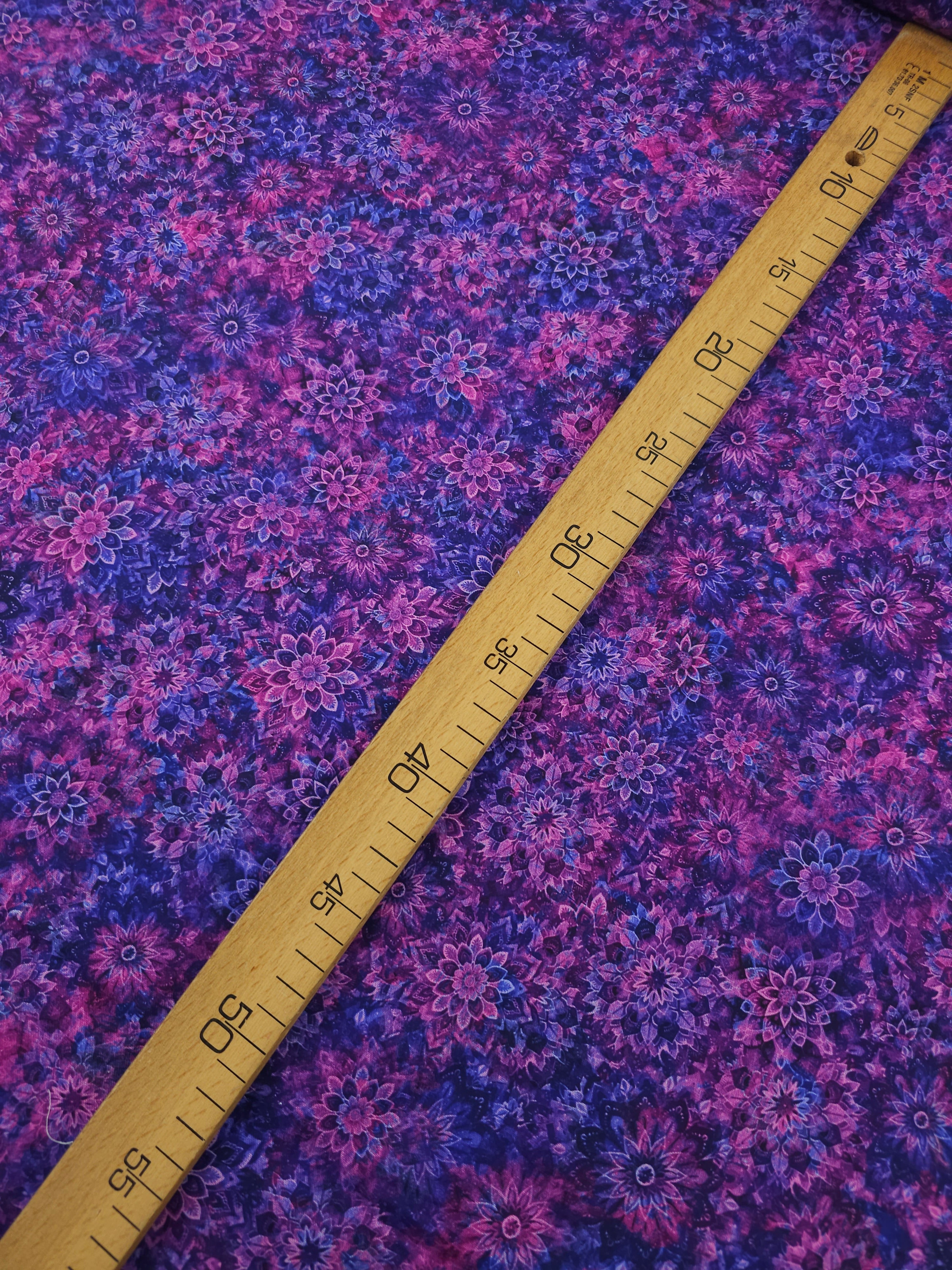 Purple/Pink Dancing Dahlias Kaleidoscope 100% Cotton 106" *EXTRA WIDE*