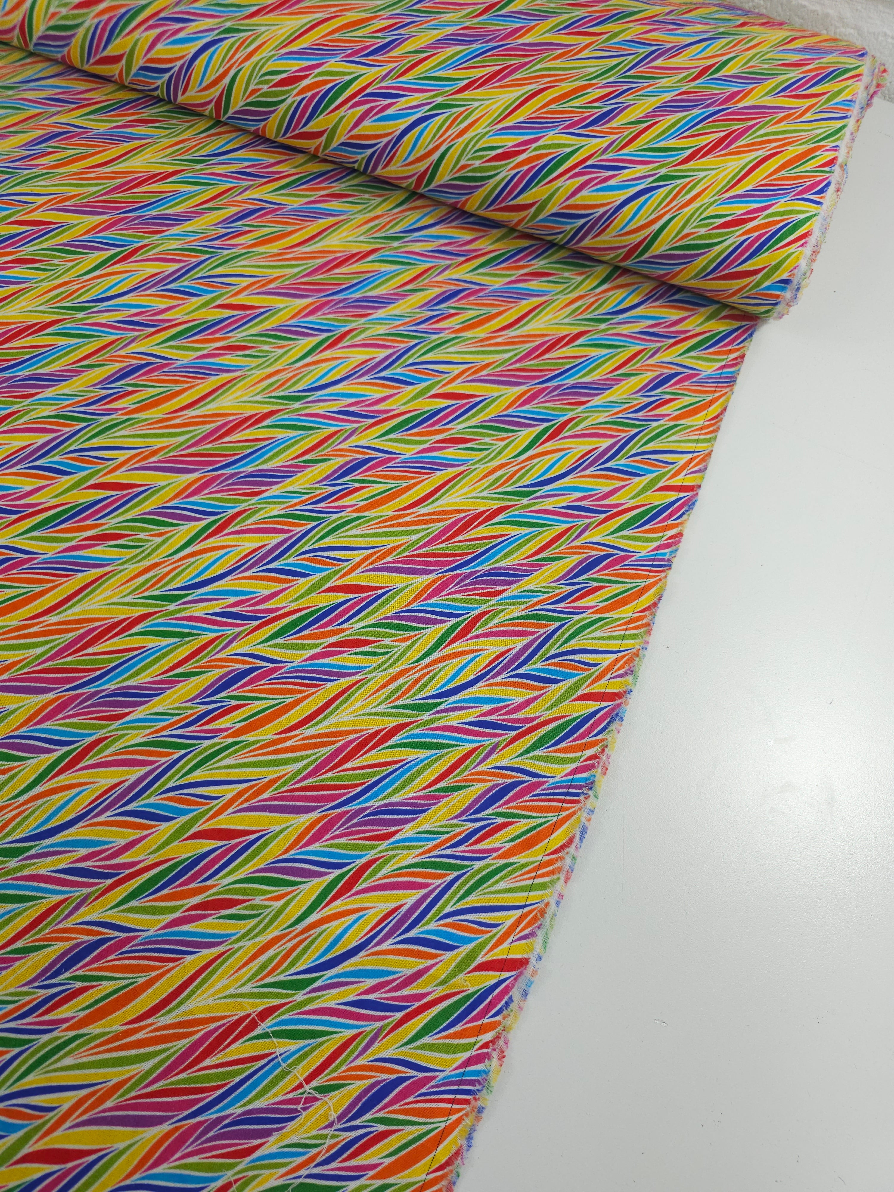 Multicolour Geometric Feather 100% Cotton