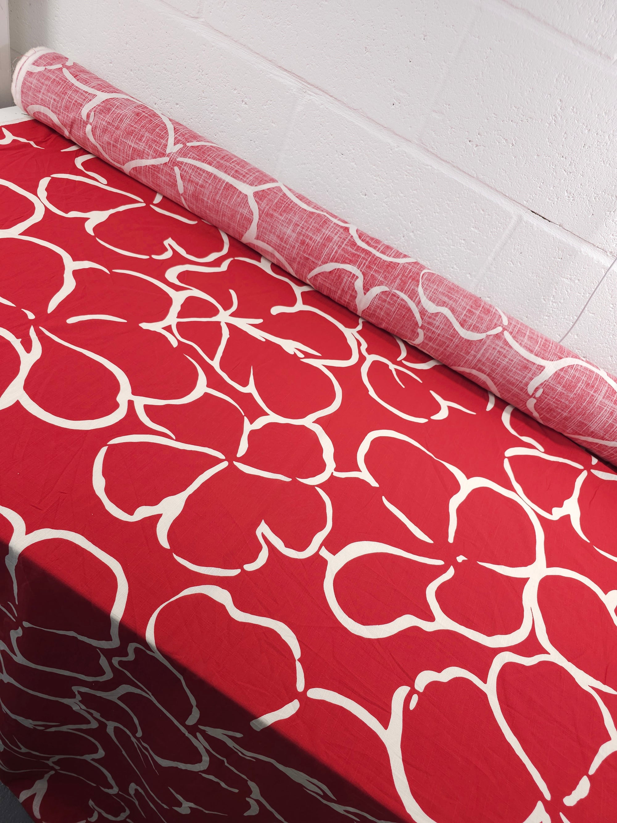 Red/White Large Floral Outline Lightweight Cotton