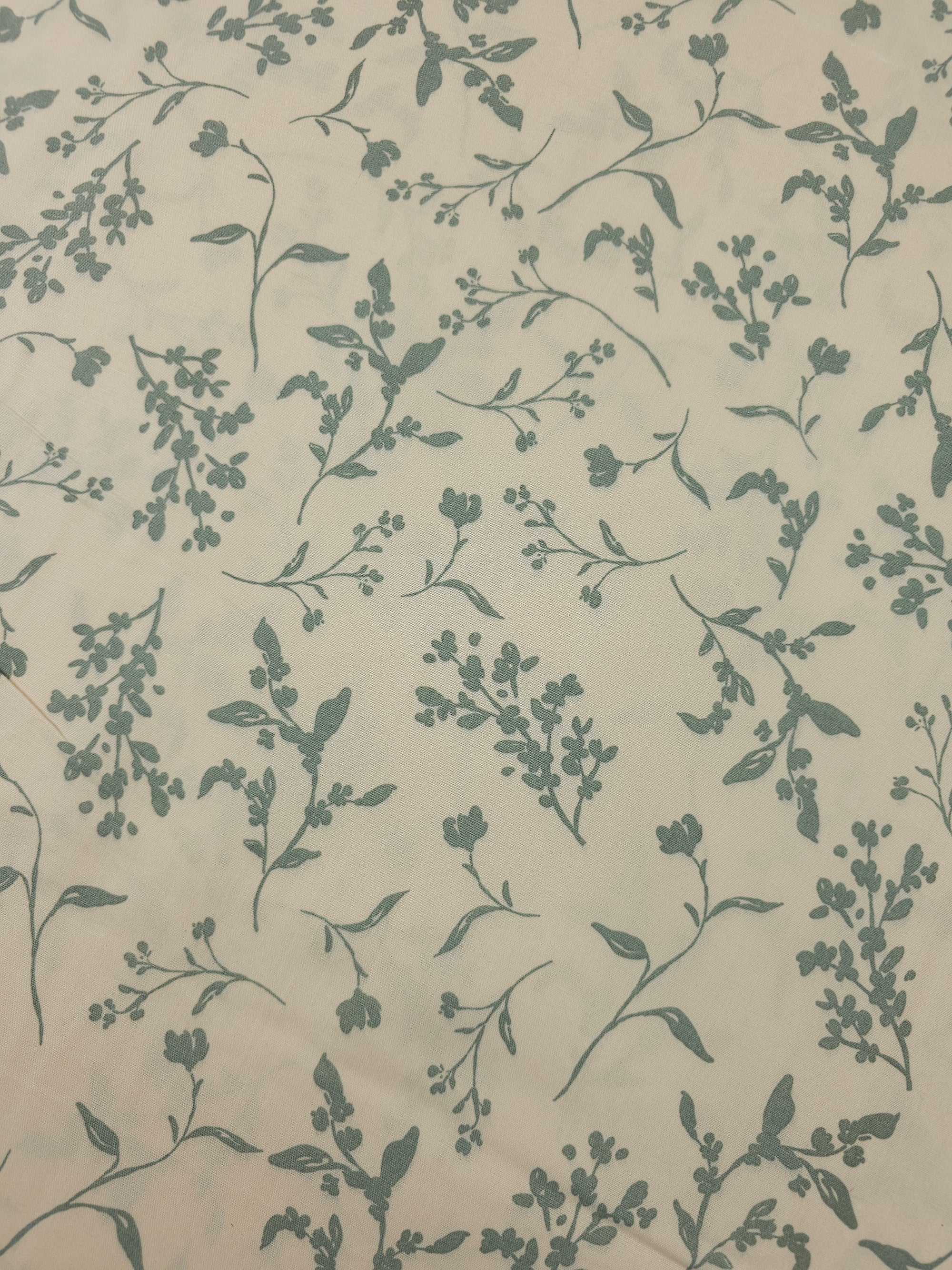 Cream/Sage Tossed Stems Lightweight Cotton 60"