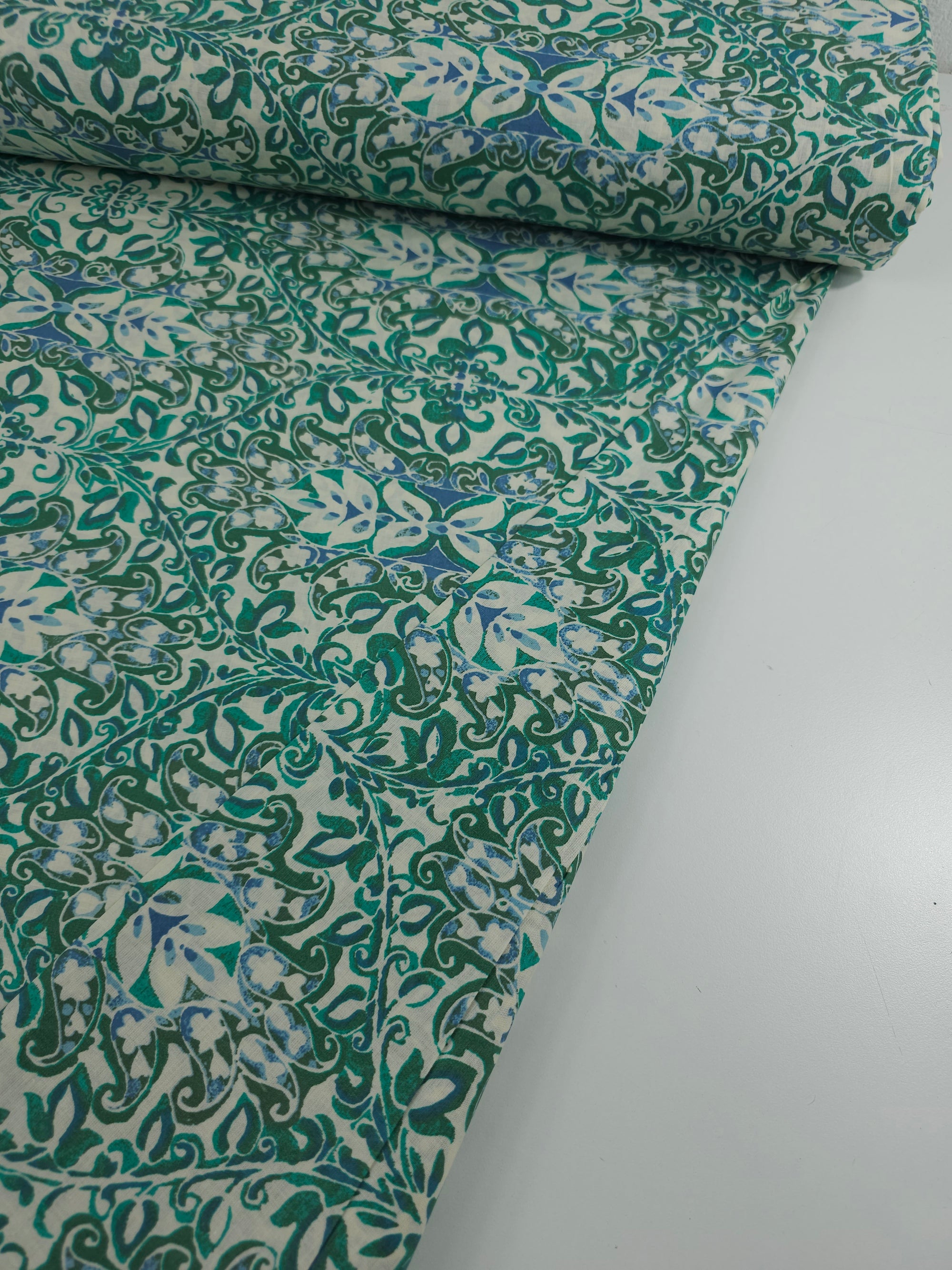 Green/Ivory Tapestry Damask 100% Cotton 102" *EXTRA WIDE*