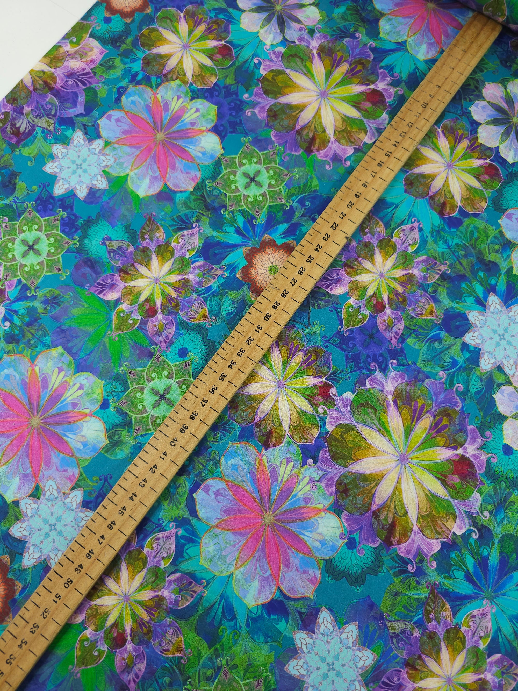 Dazzle Venice Floral Cotton Sateen 108" - Robert Kaufman *EXTRA WIDE*