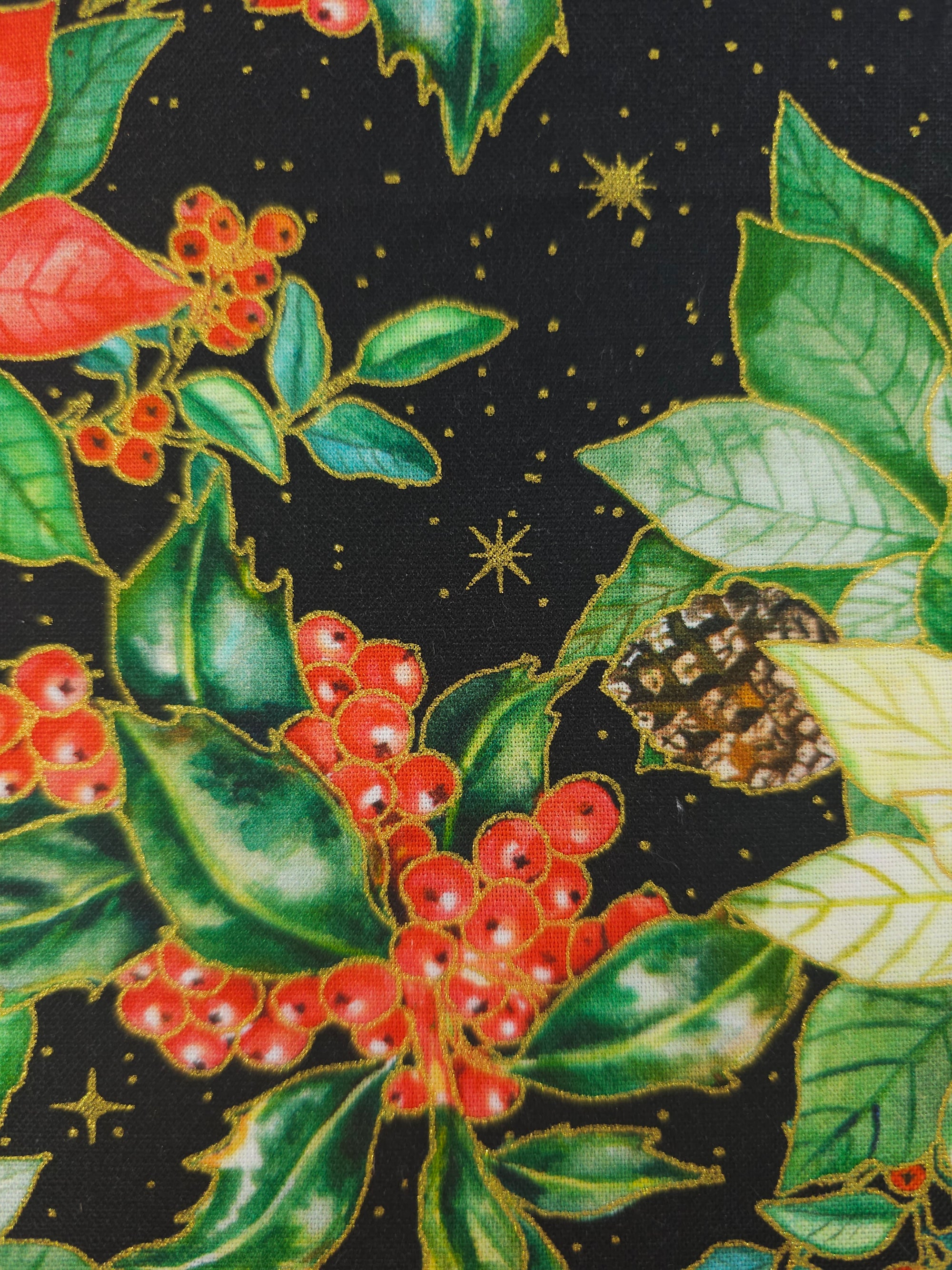 Cranberry Poinsettia 100% Cotton - 1.60m Piece