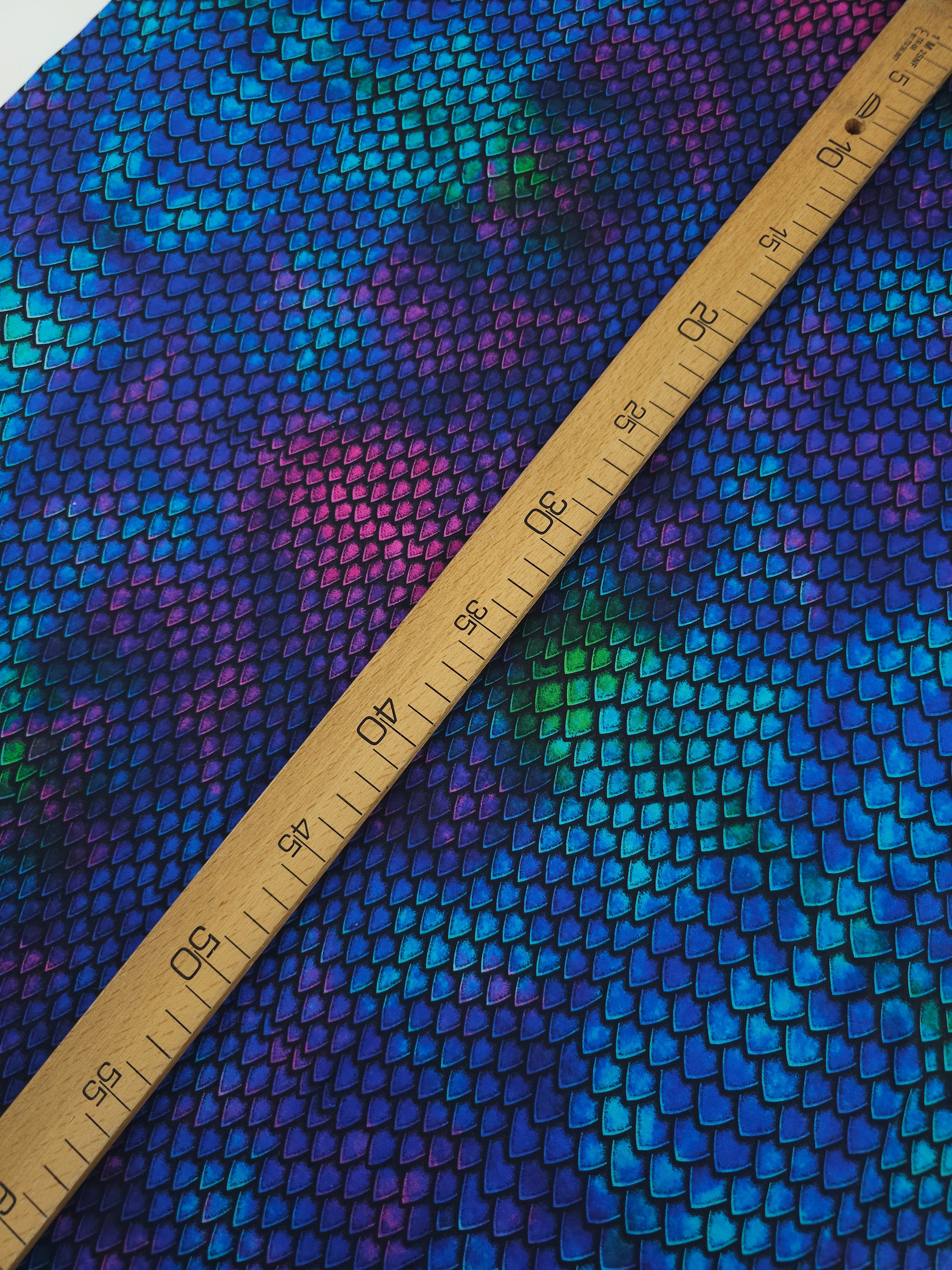Lumi Dino Texture Scales 100% Cotton