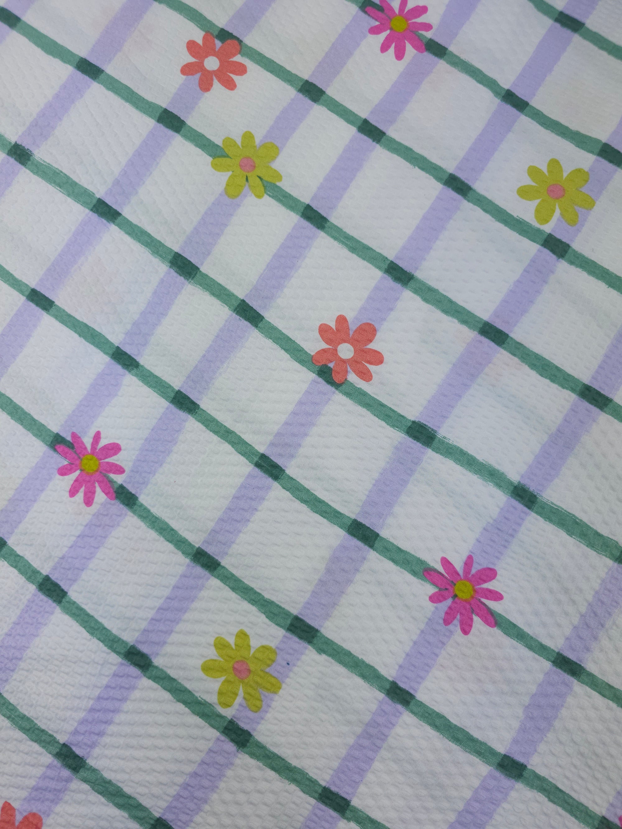 Daisy Check Poly Cotton SeerSucker 114" *EXTRA WIDE*