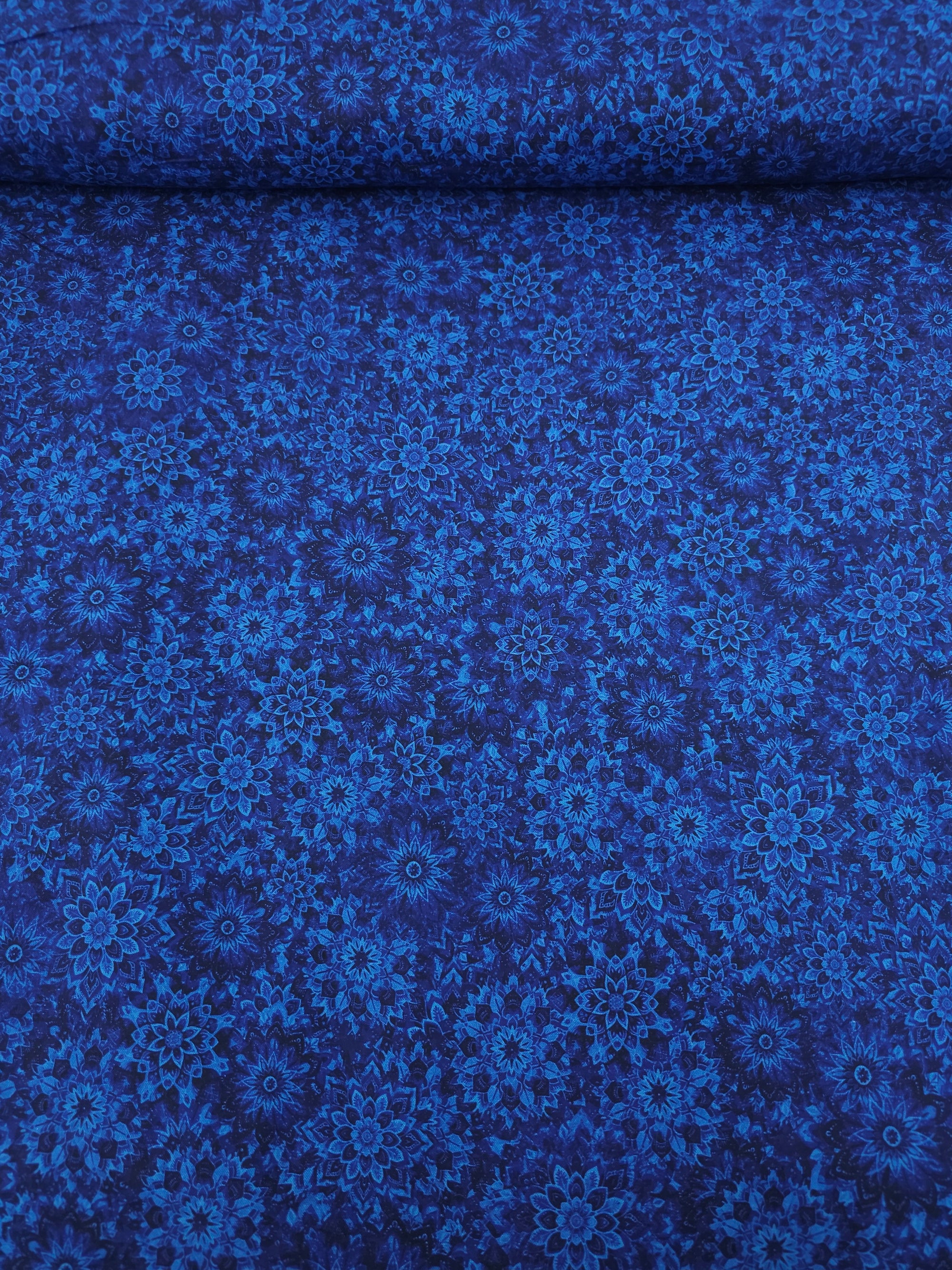 Deep Blue/Indigo Dancing Dahlias Kaleidoscope 100% Cotton 106" *EXTRA WIDE*