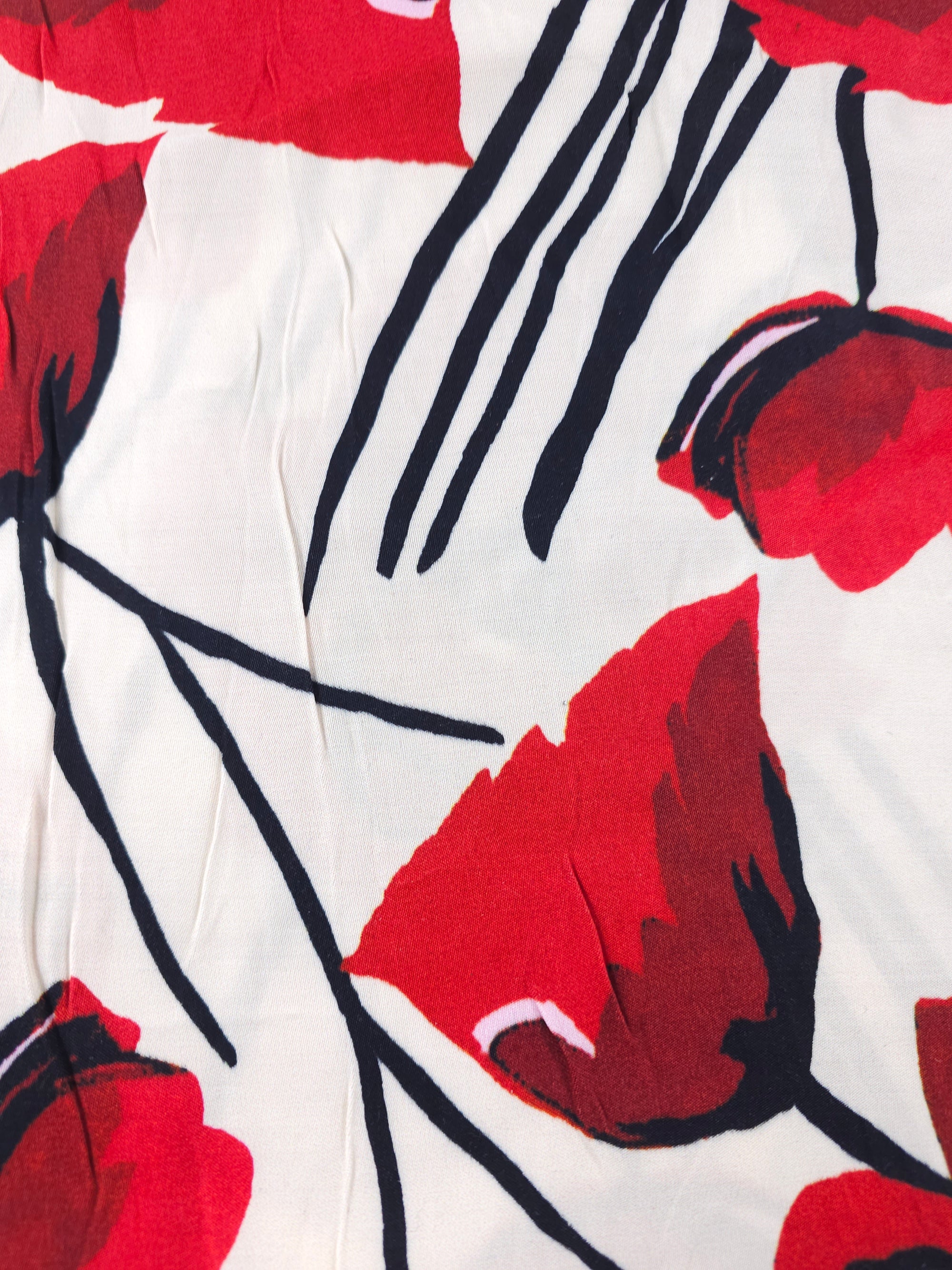 Bold red poppy Viscose- 1.6m piece