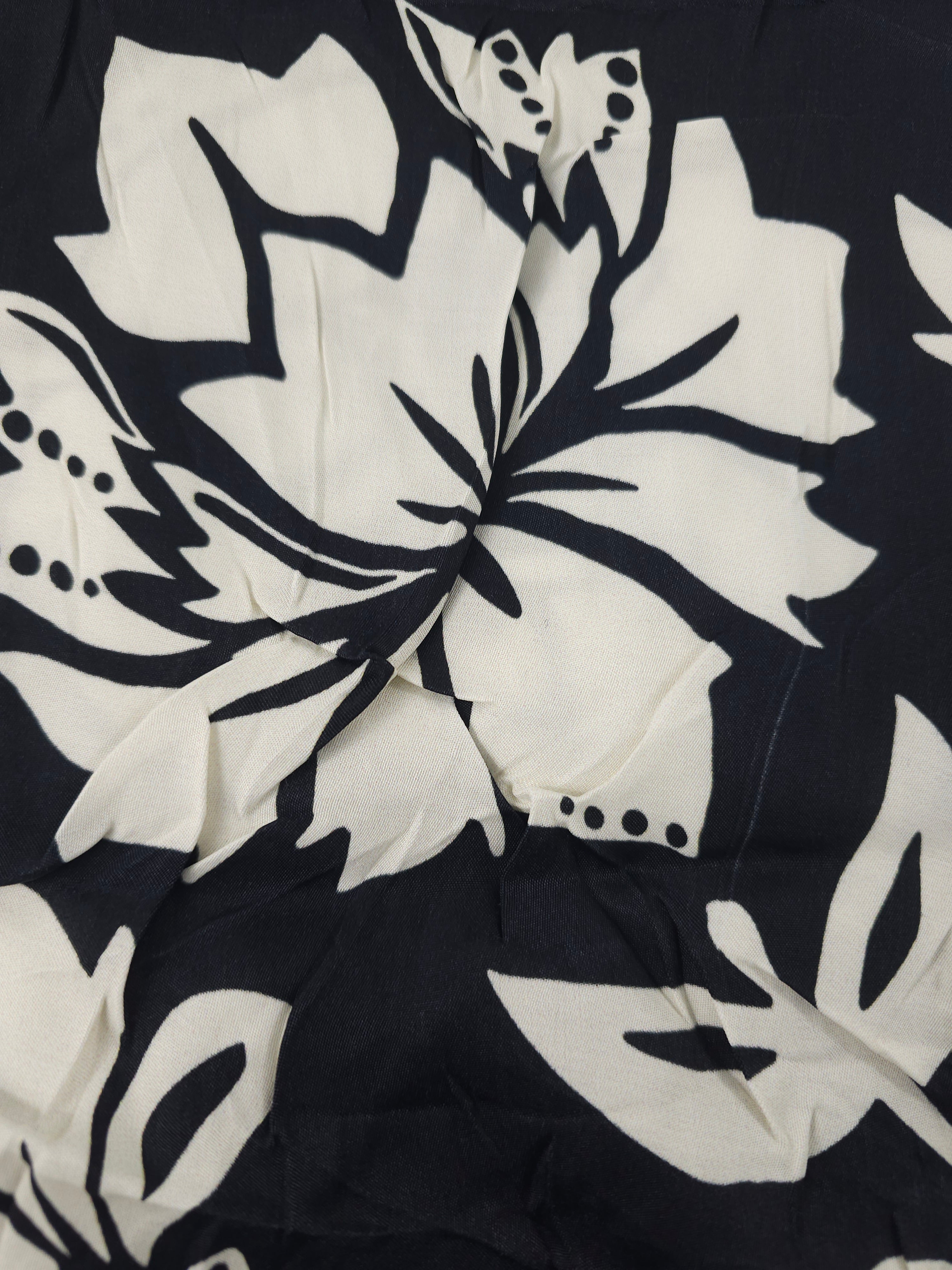 Black triangular flower Viscose sateen- 1.6m piece