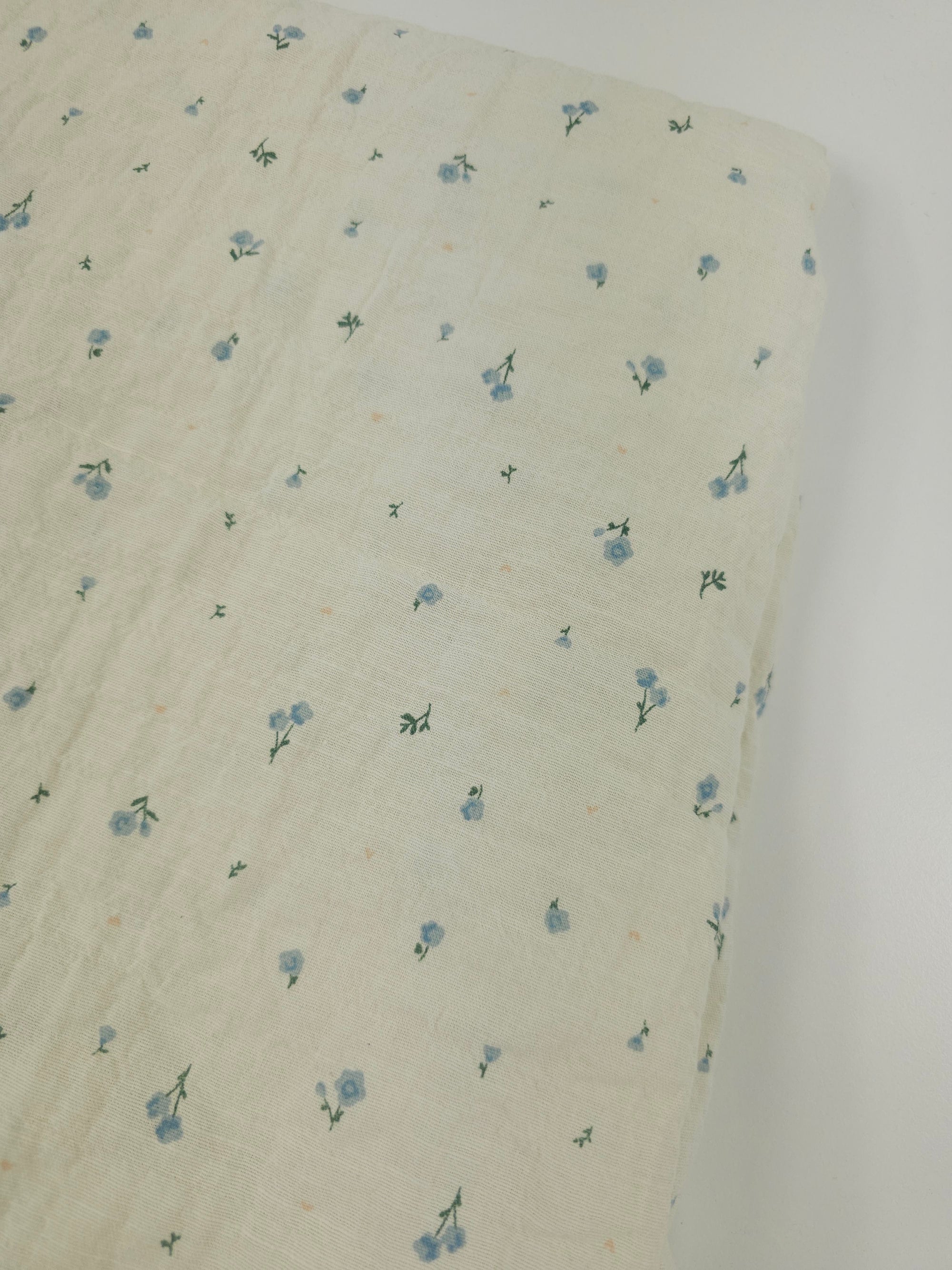 Blue/Cream Ditsy Flower Cotton Muslin (Various Sizes)