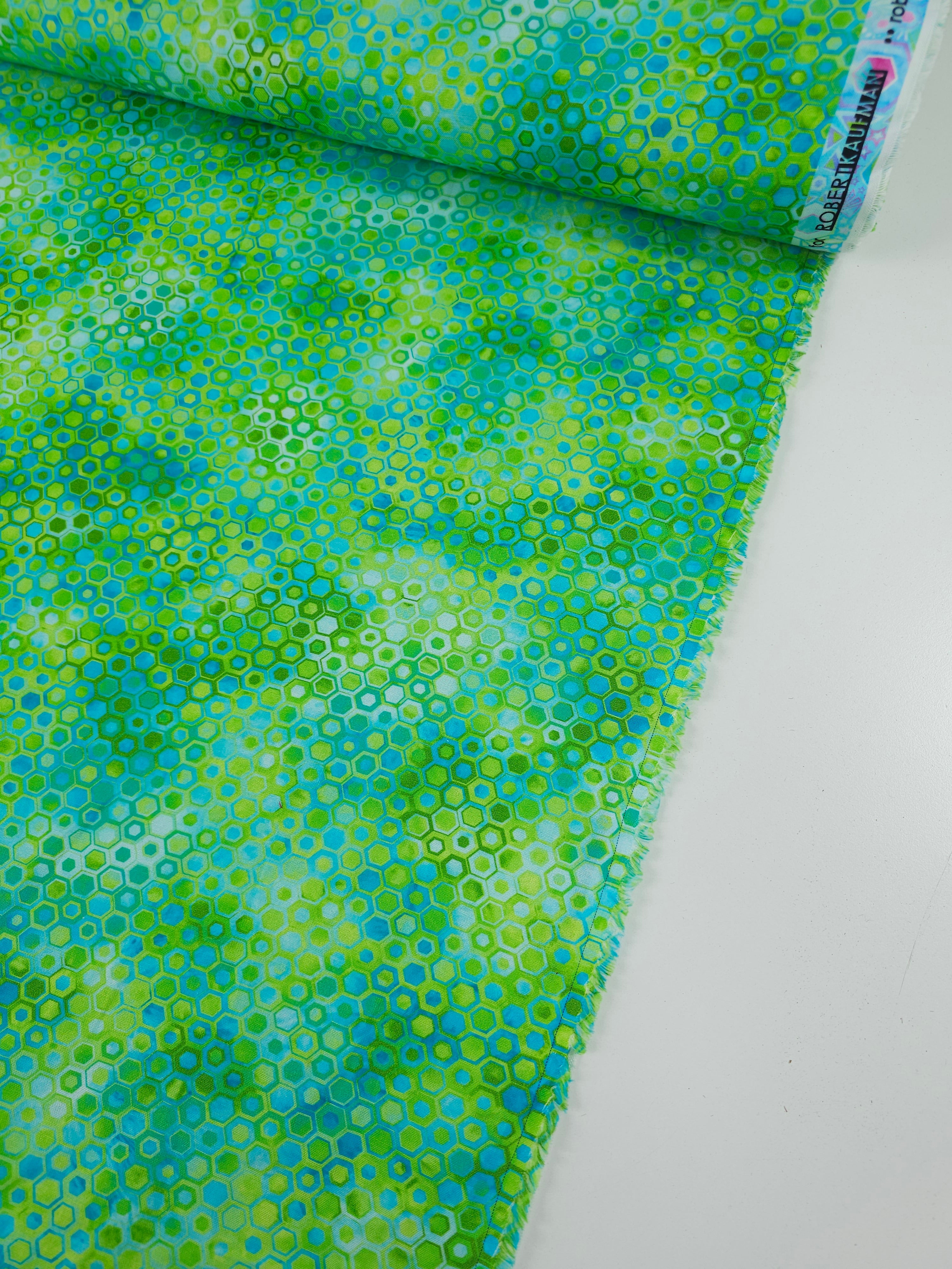 Light Green Hexagon Phantasma 100% Cotton - Robert Kaufman
