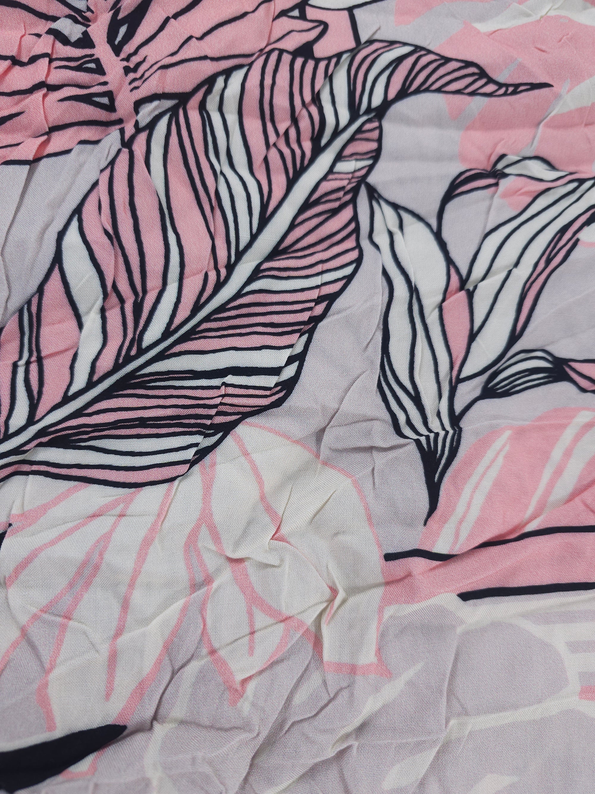 Pink outlined leaf Viscose- 1.5m piece