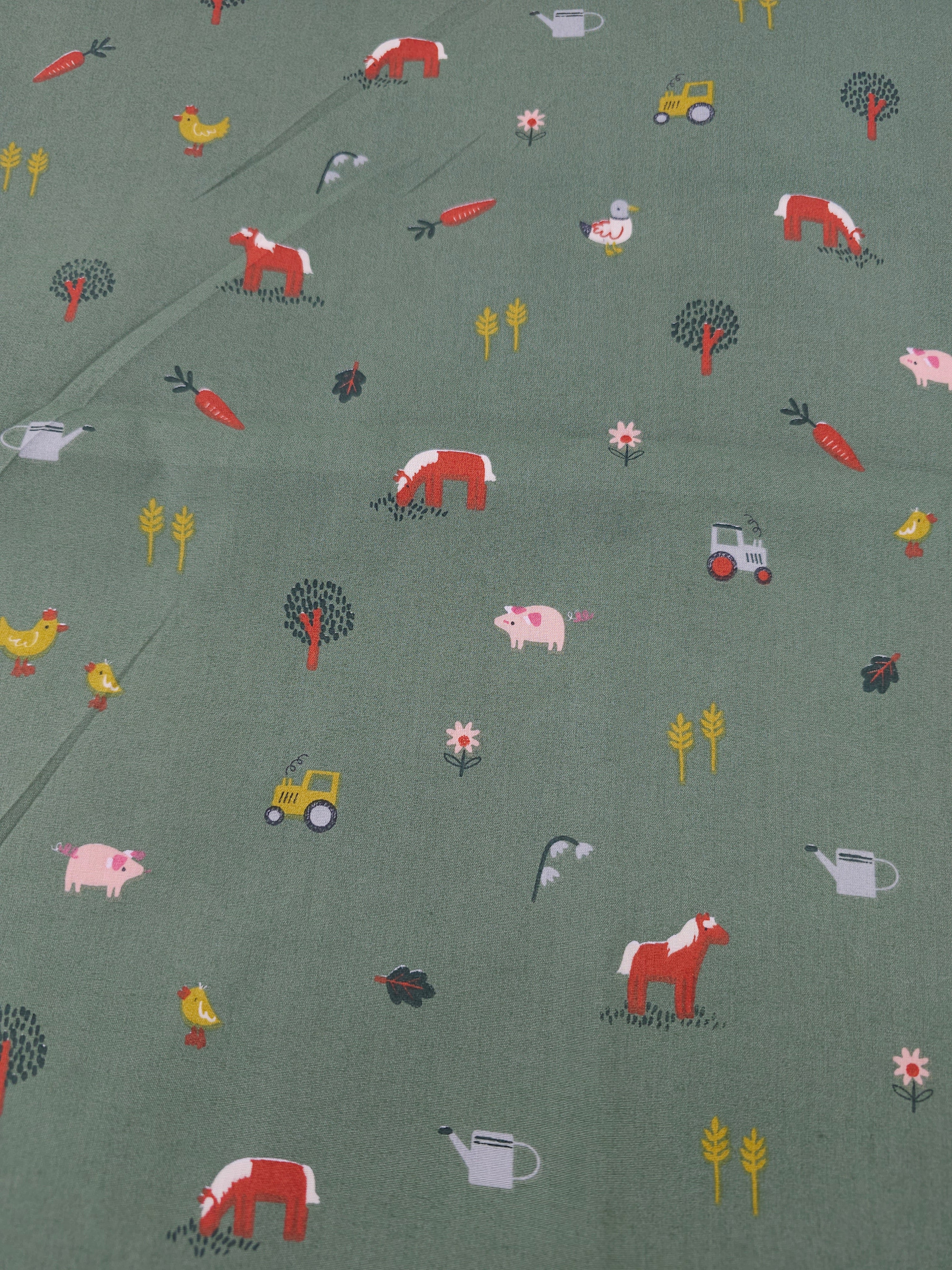 Farm life Cotton- 2m piece