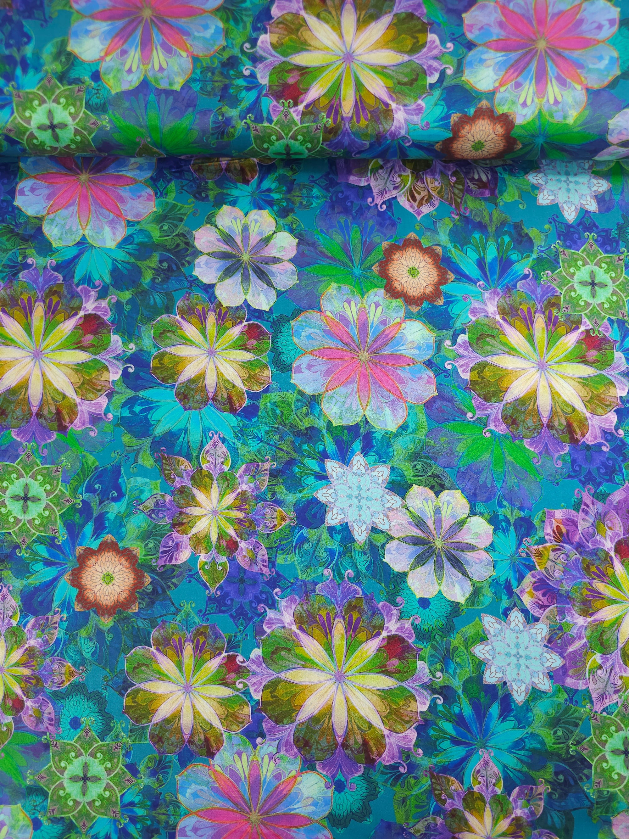 Dazzle Venice Floral Cotton Sateen 108" - Robert Kaufman *EXTRA WIDE*