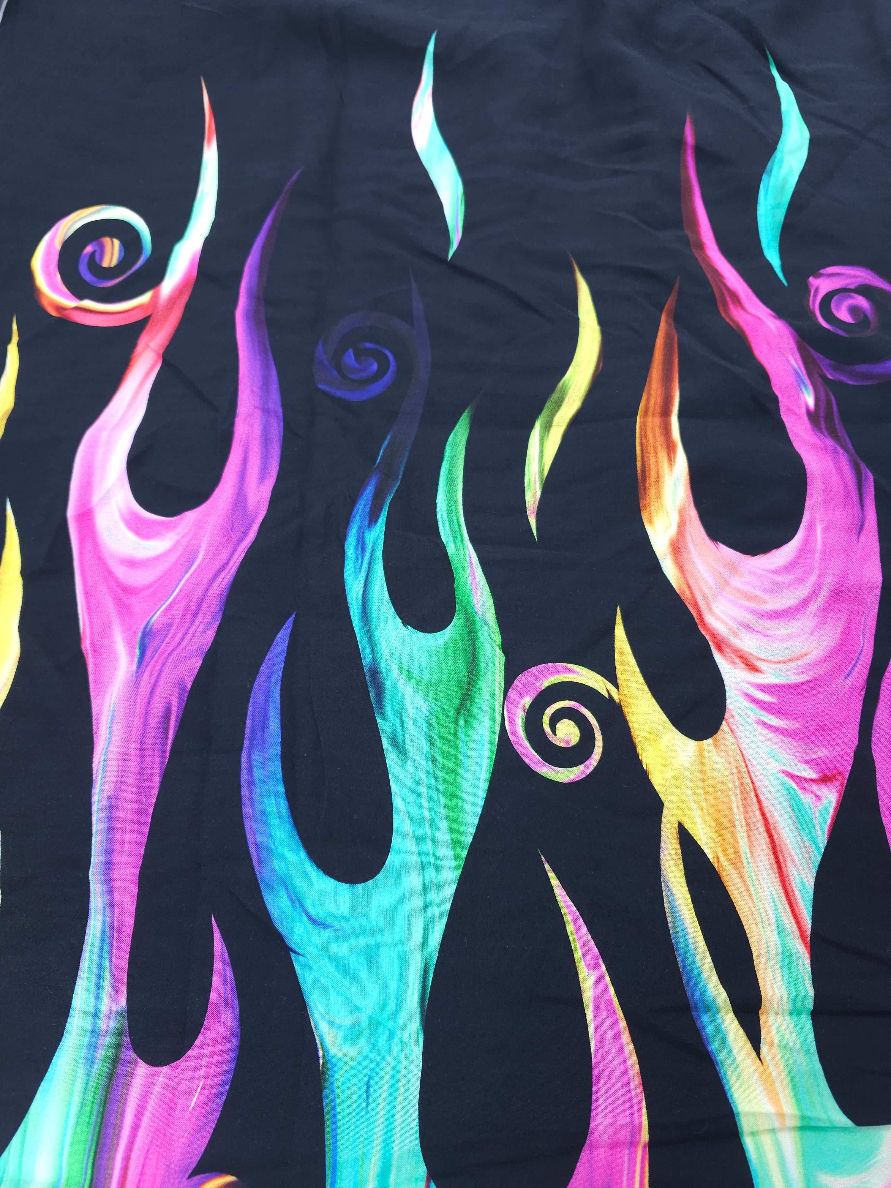 Rainbow flame Viscose- 4.5m piece