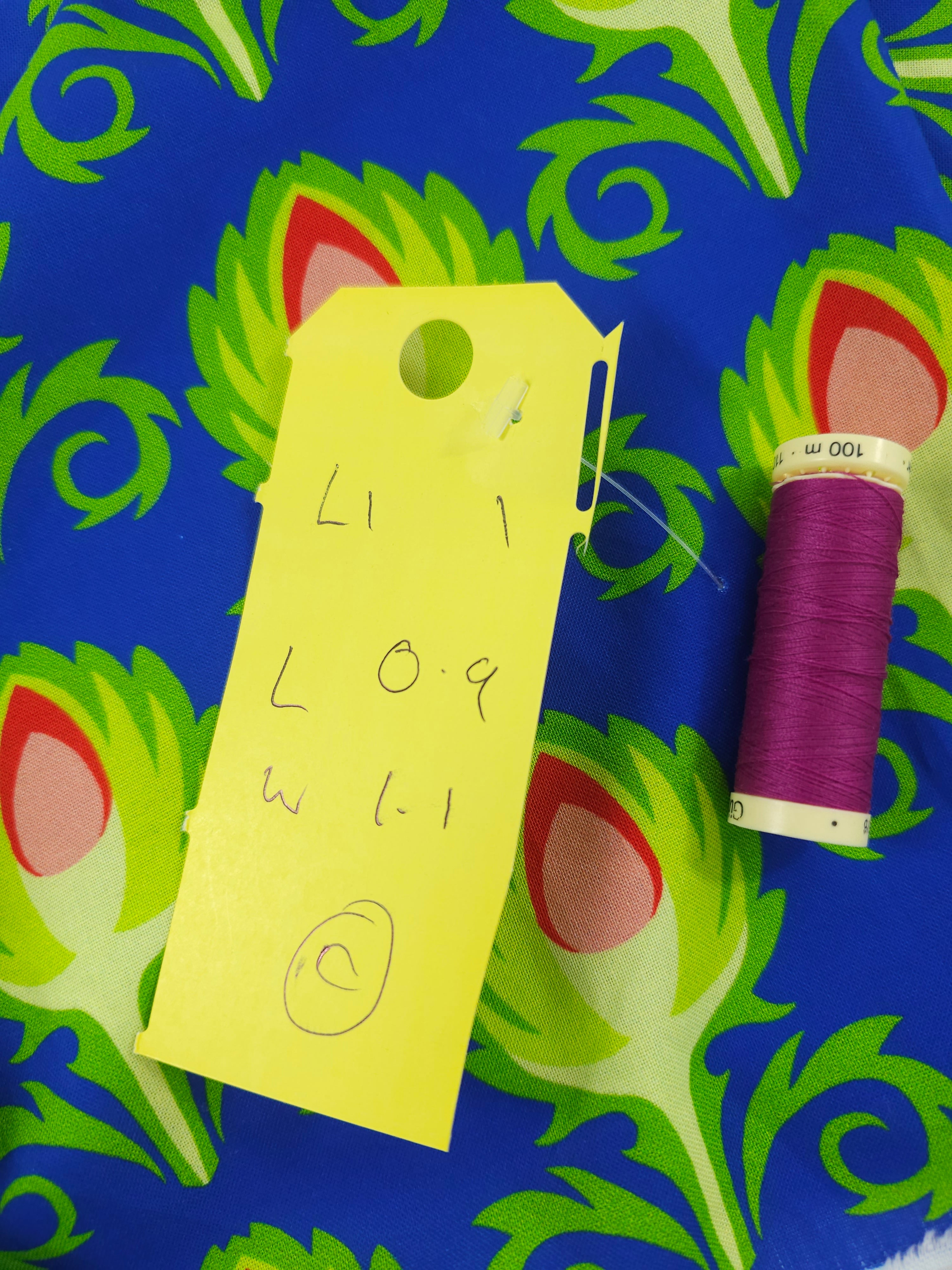 Blue artichoke Cotton- 0.9m piece