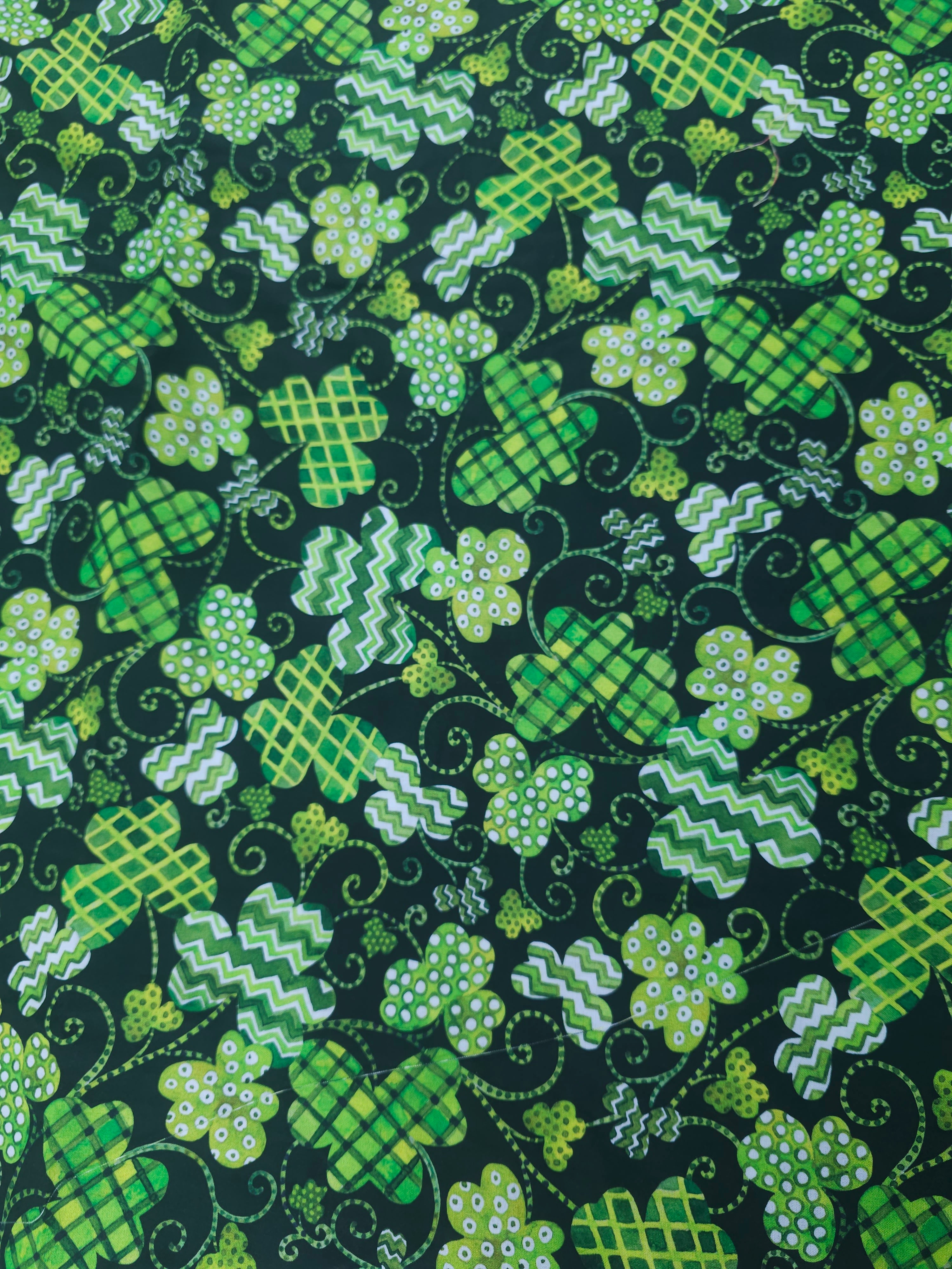 Lucky clover Cotton- 1.9m piece