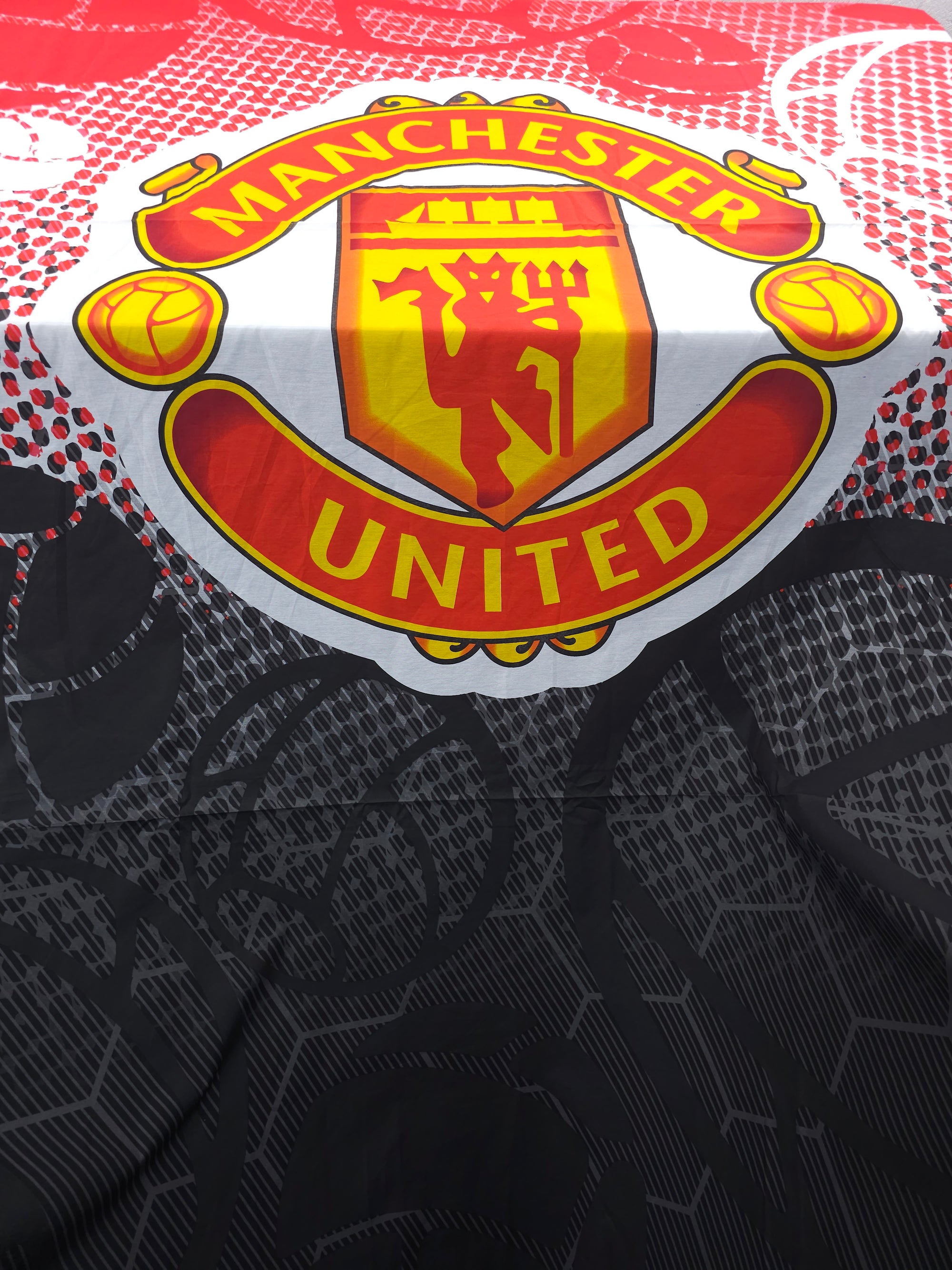 Manchester United FC Large Emblem 100% Cotton Football Fabric 92" - 2.10m Panel *EXTRA WIDE*