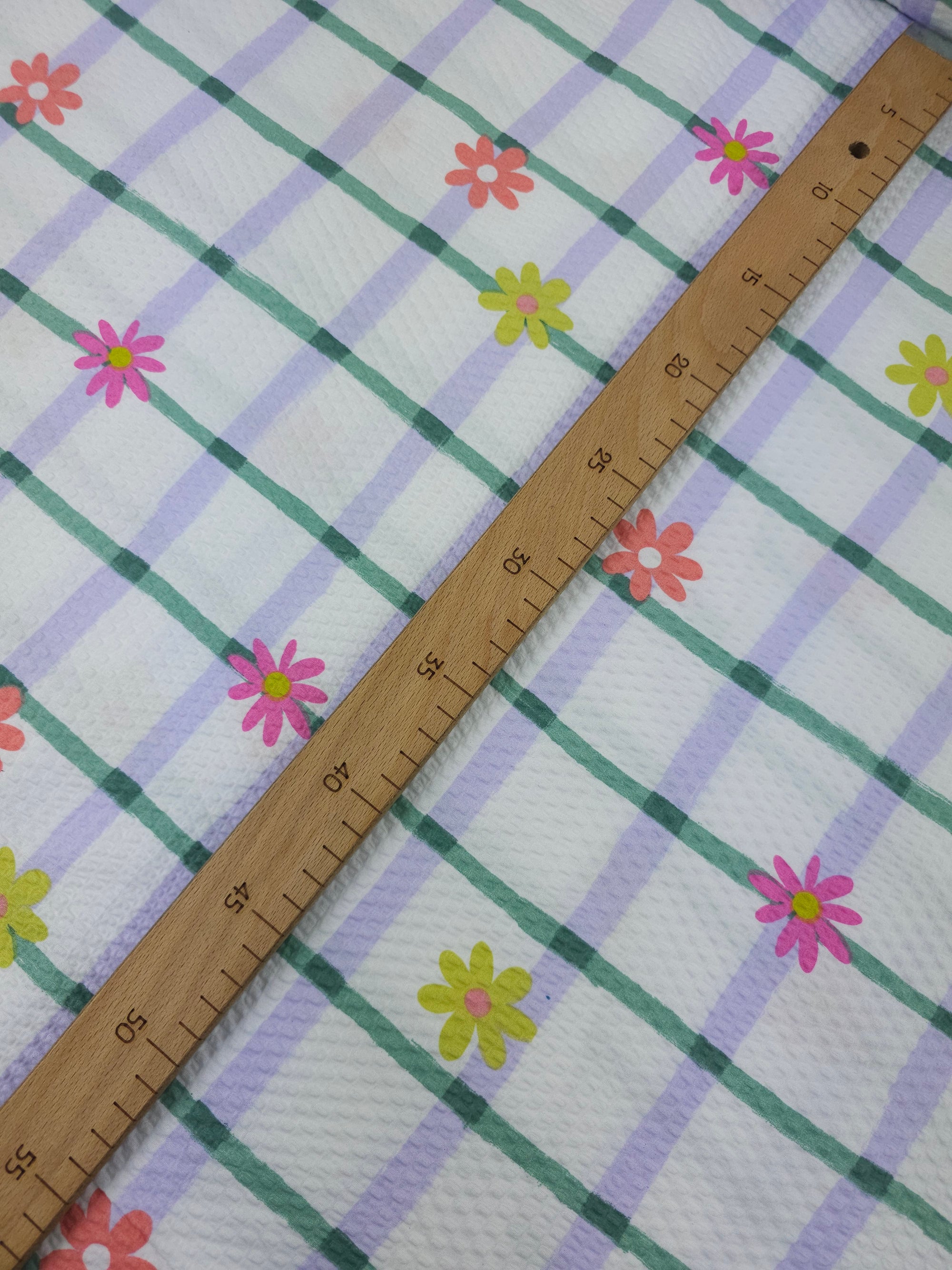 Daisy Check Poly Cotton SeerSucker 114" *EXTRA WIDE*