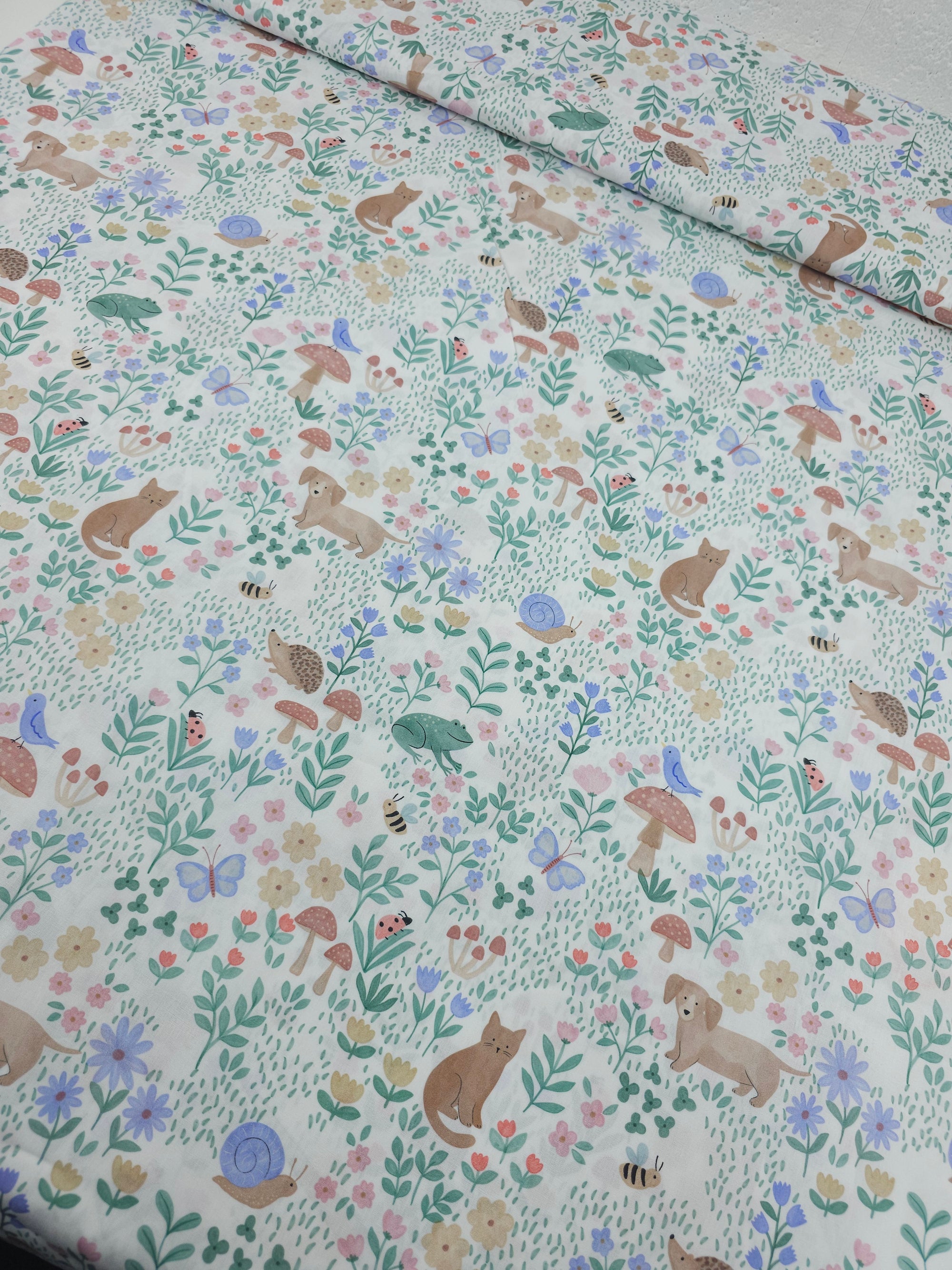 Floral Wildlife Lightweight Cotton 57"