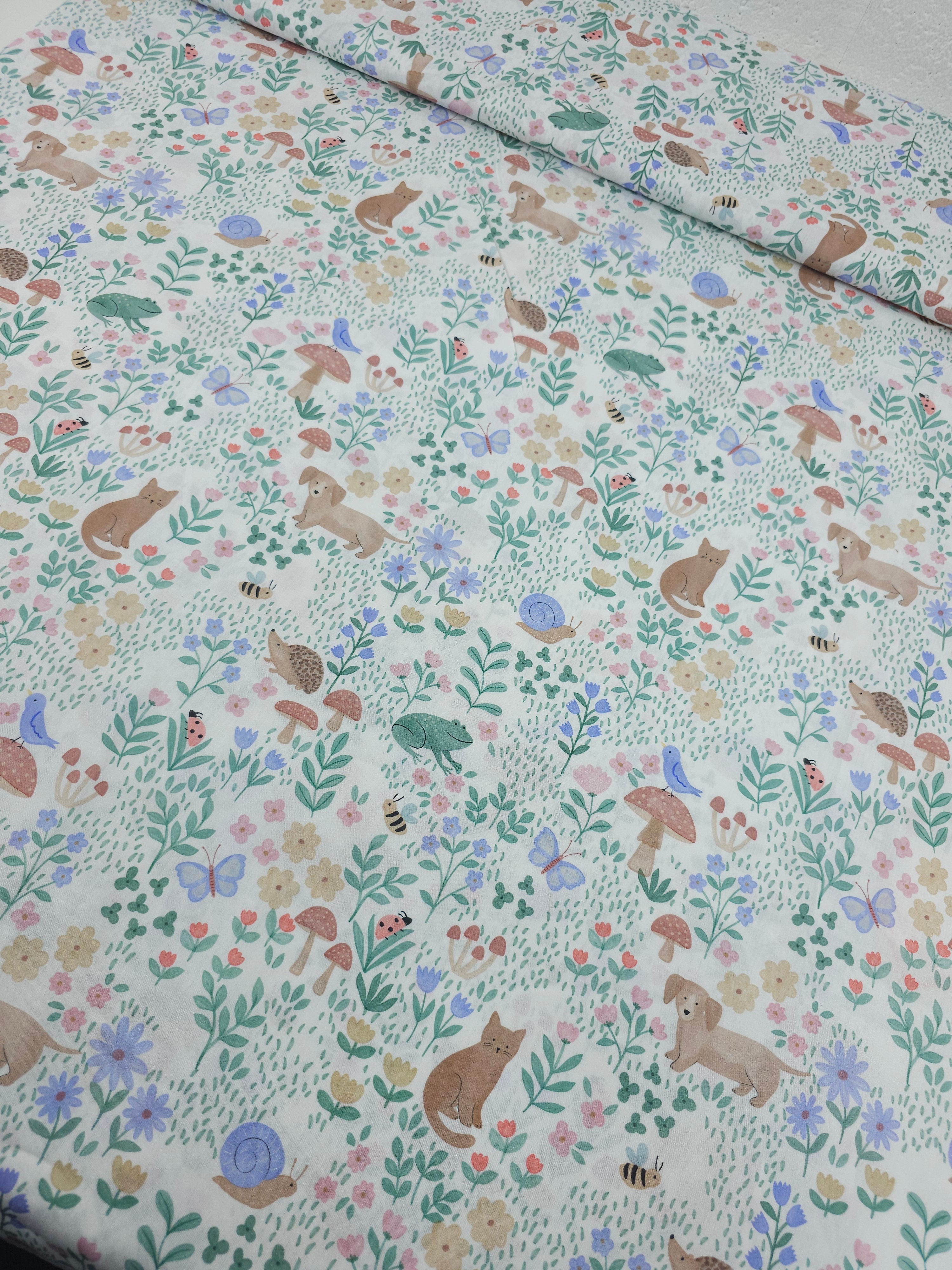 Floral Wildlife Lightweight Cotton 57"