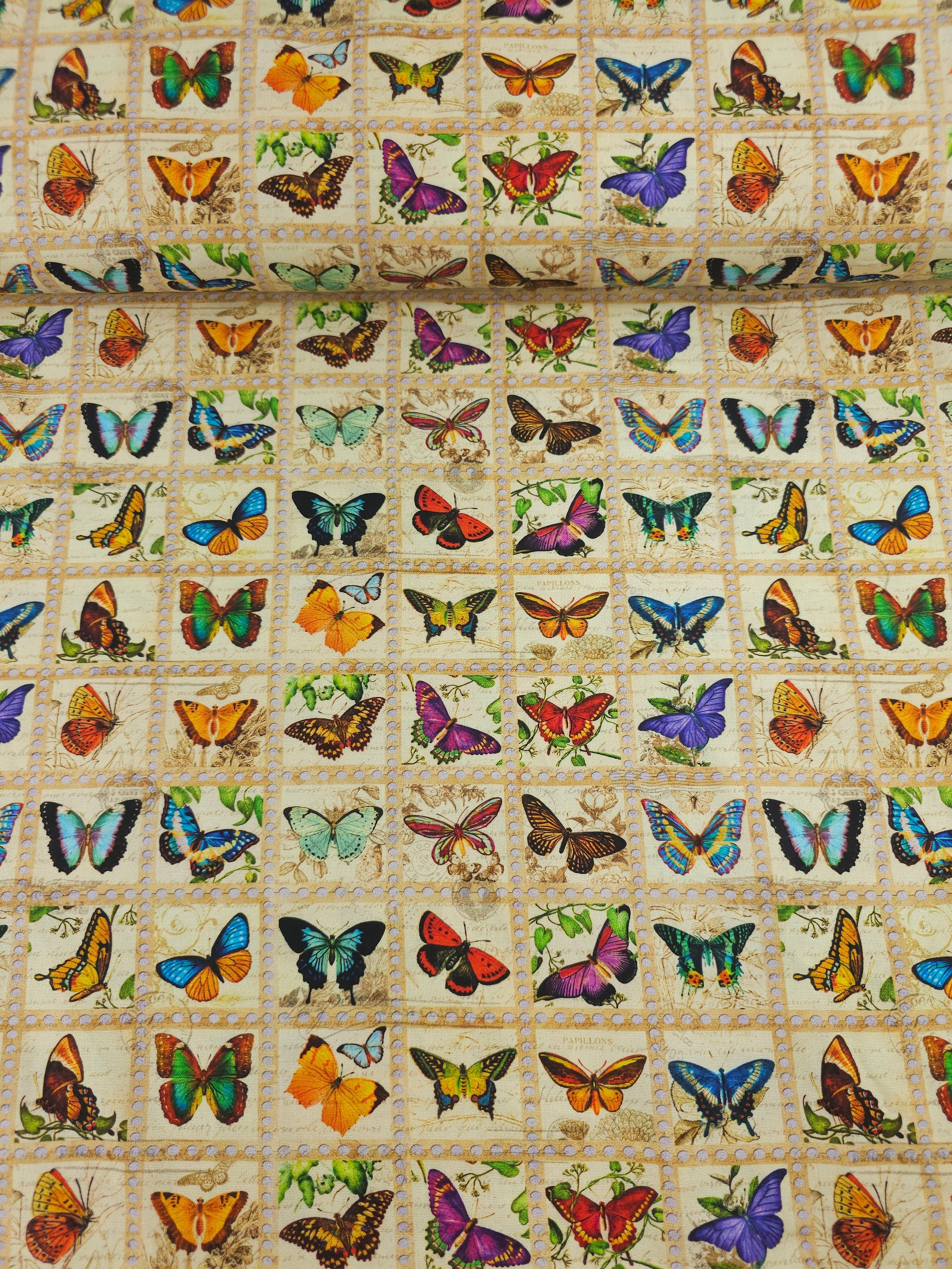 Retro Butterfly Collection 100% Cotton - Robert Kaufman