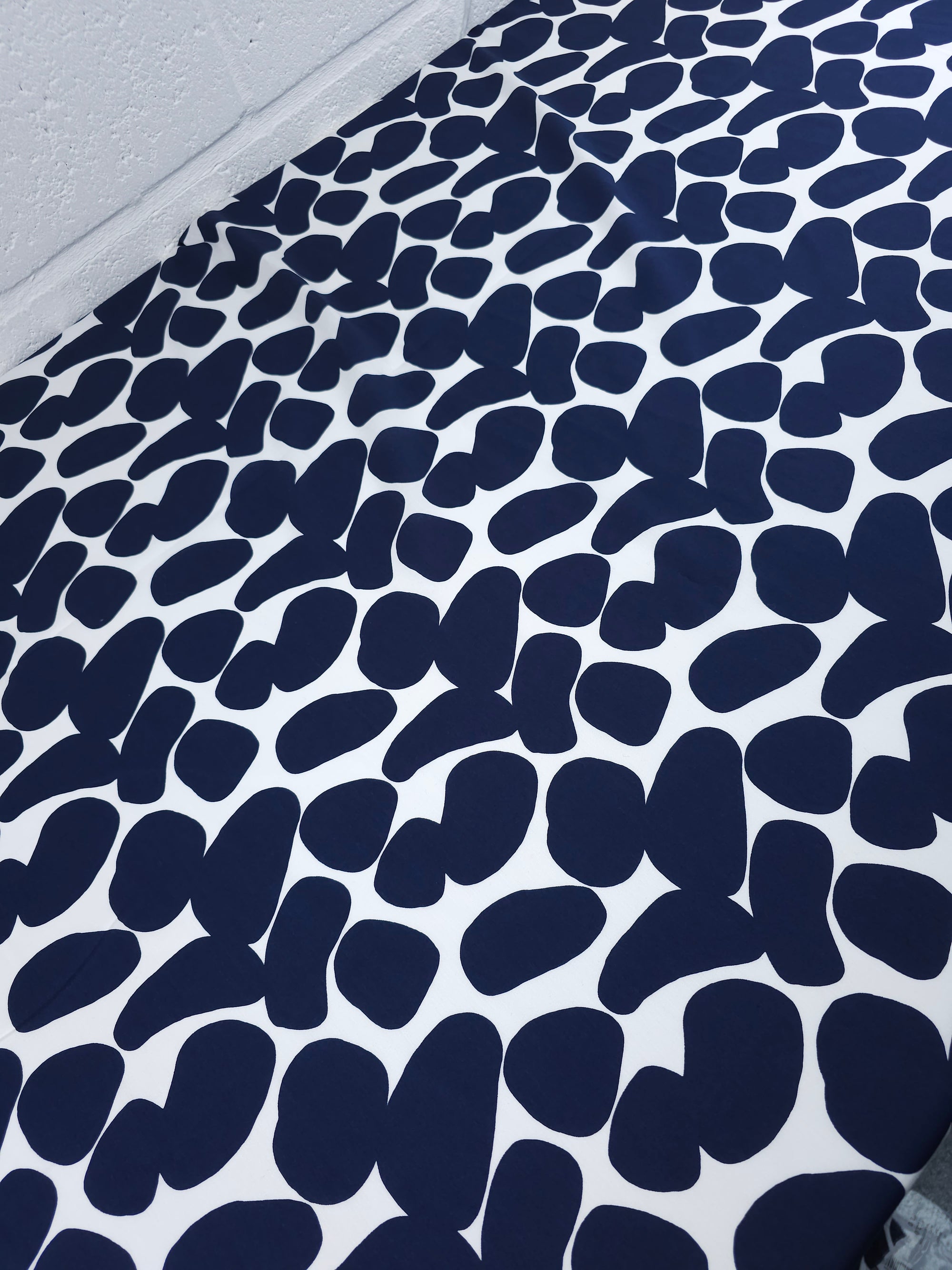 Navy/White Pebble Lightweight Cotton