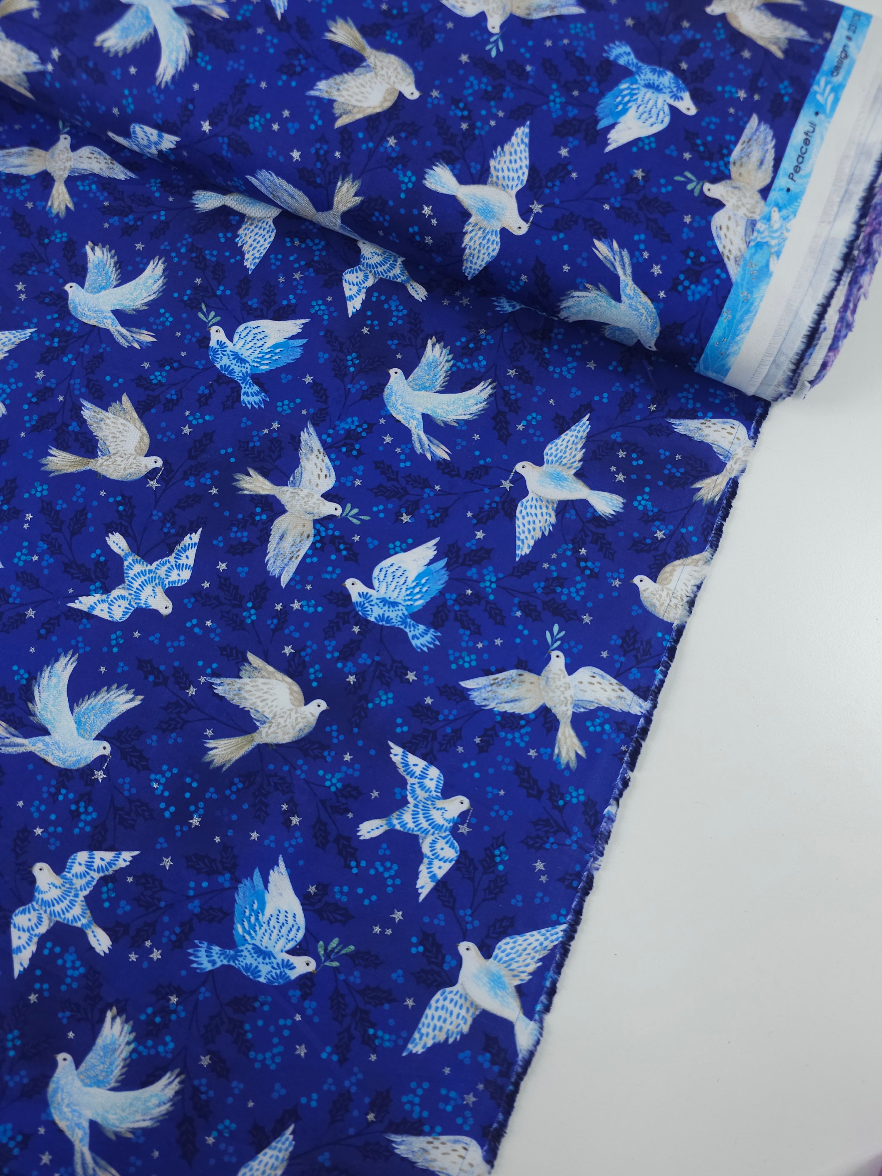 Blue Star Dove 100% Cotton- Robert Kaufman