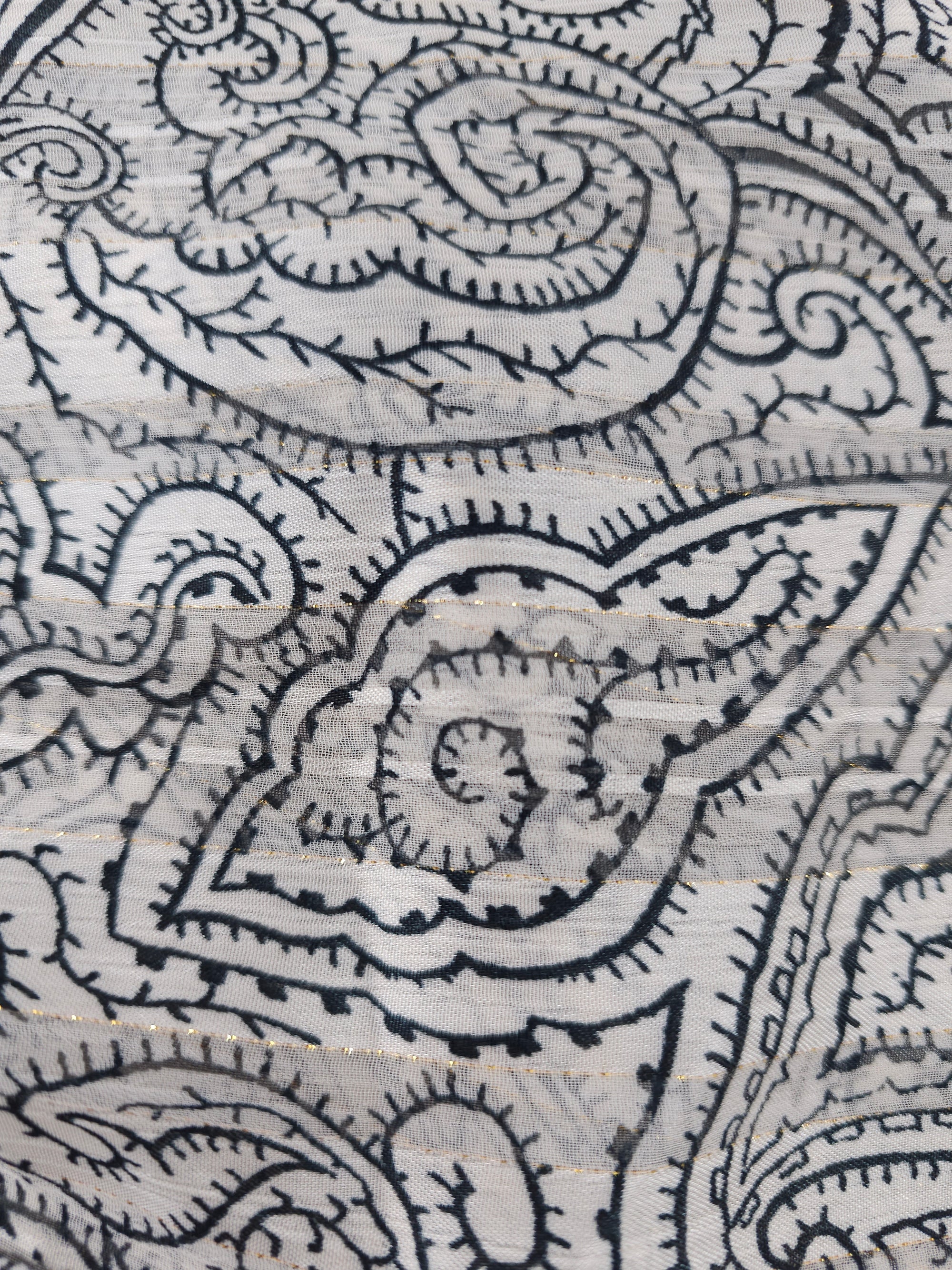 Shimmer line art Viscose- 6.5m piece