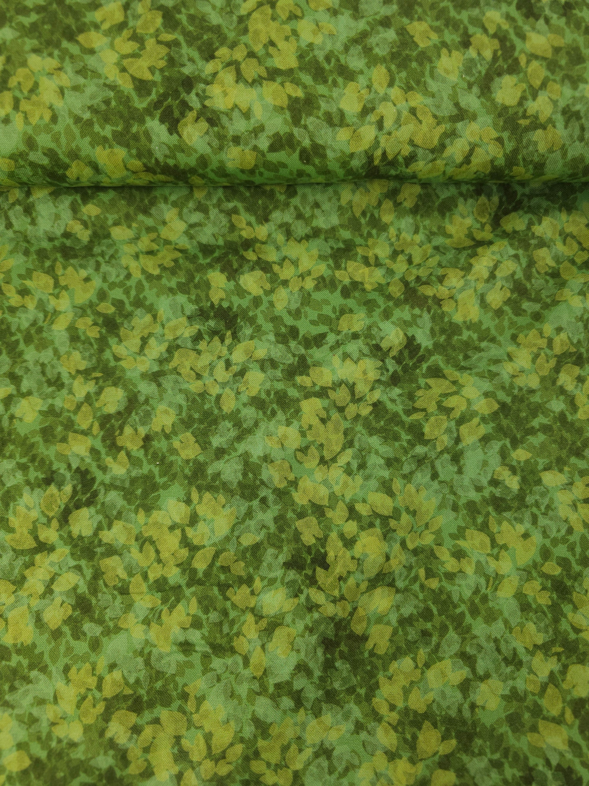 Vintage Green Leaf Field 100% Cotton