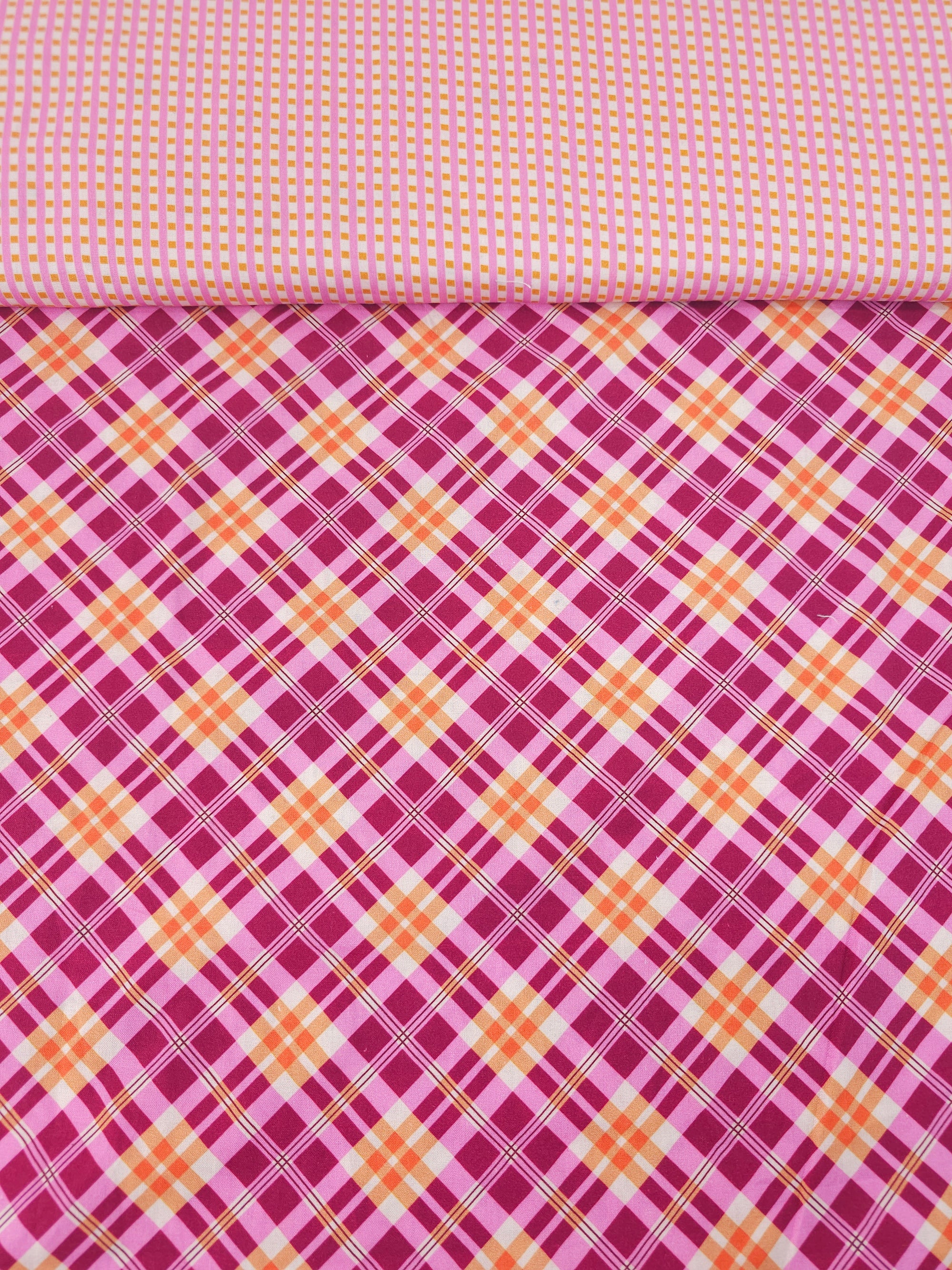 Pink Tones Patchwork 100% Cotton - 2m Panel - Denyse Schmidt
