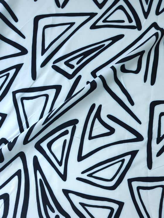White/Black Abstract Triangle Viscose *DEFECTED* 3m piece