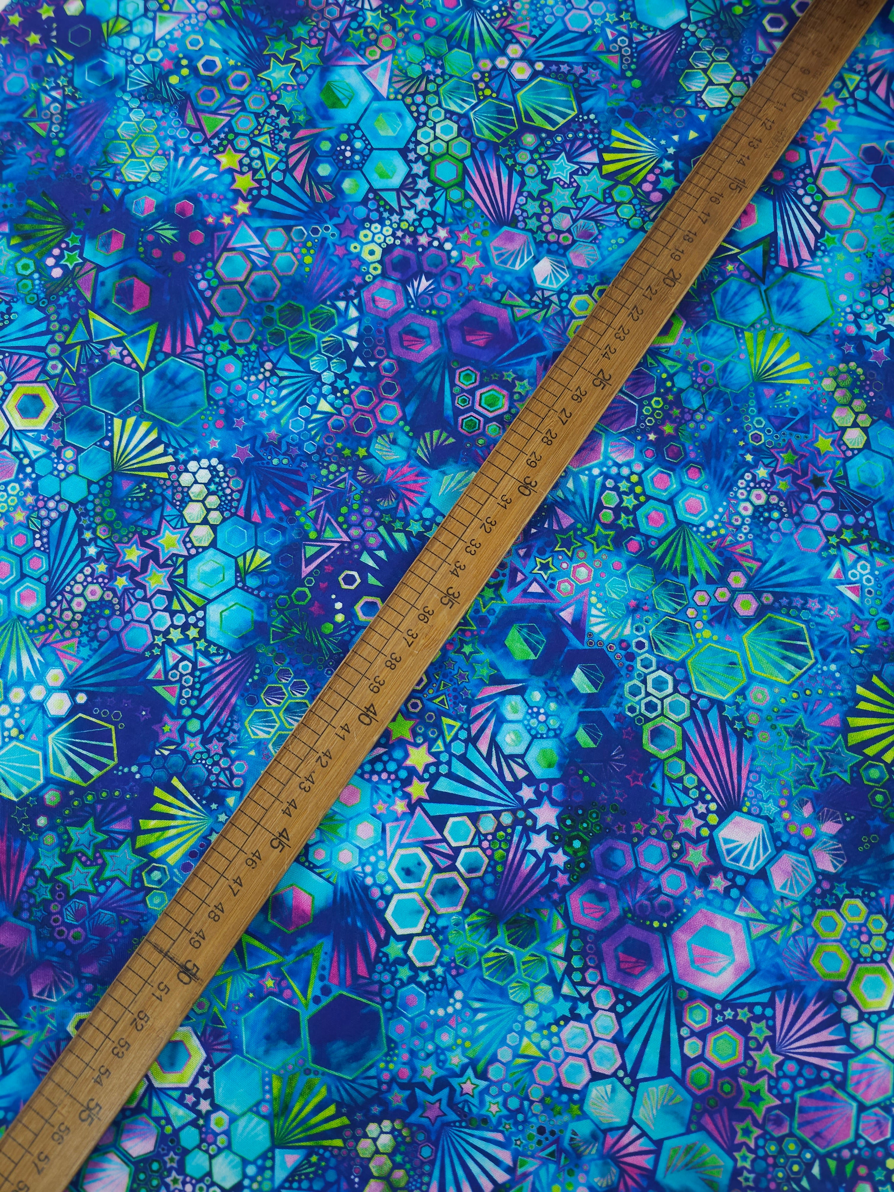 Blue Star Phantasma 100% Cotton - Robert Kaufman