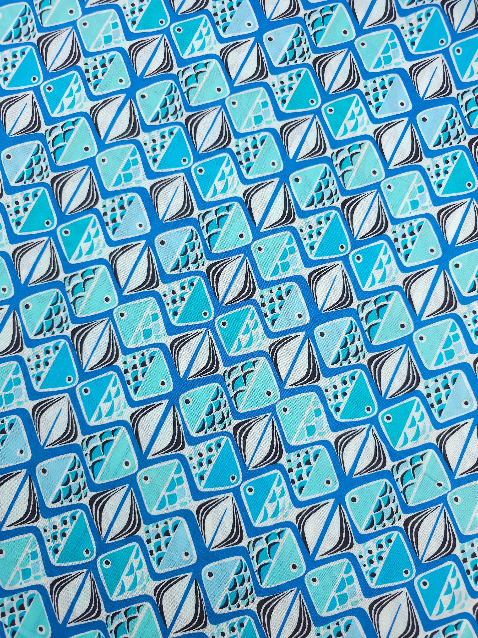 Geometric Fish Tile 100% Cotton 60"