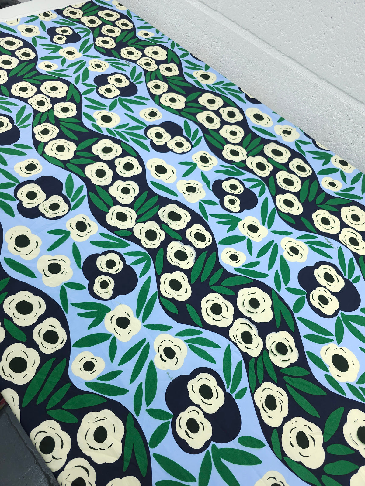 Blue Floating Flower Stream Cotton Poplin - Marimekko x Uniqlo *DEFECT*