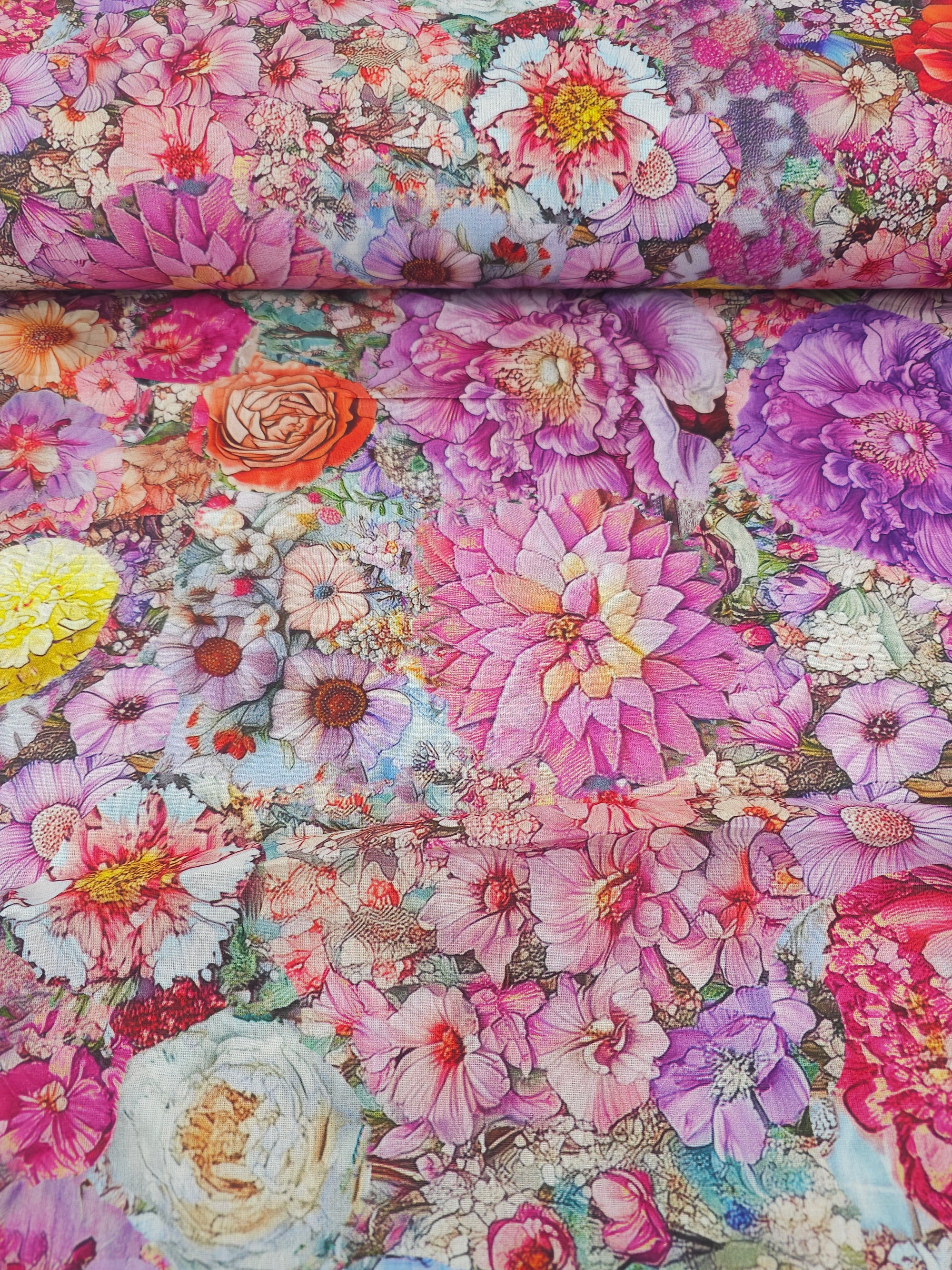 Whimsical Floral 100% Cotton 104” - Urban Outfitters *EXTRA WIDE*