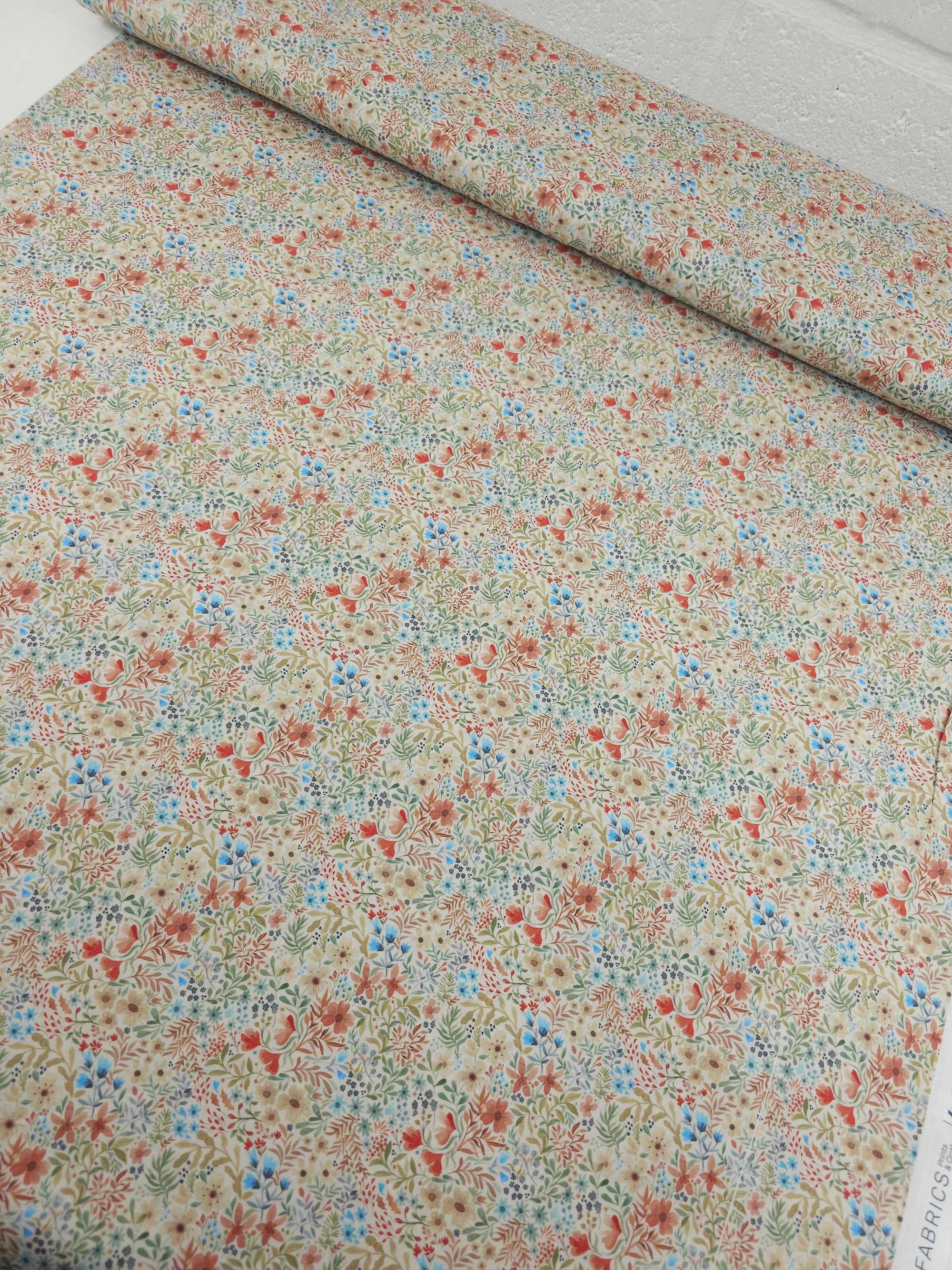 Warm Ditsy Floral Meadow Lightweight Cotton 57"