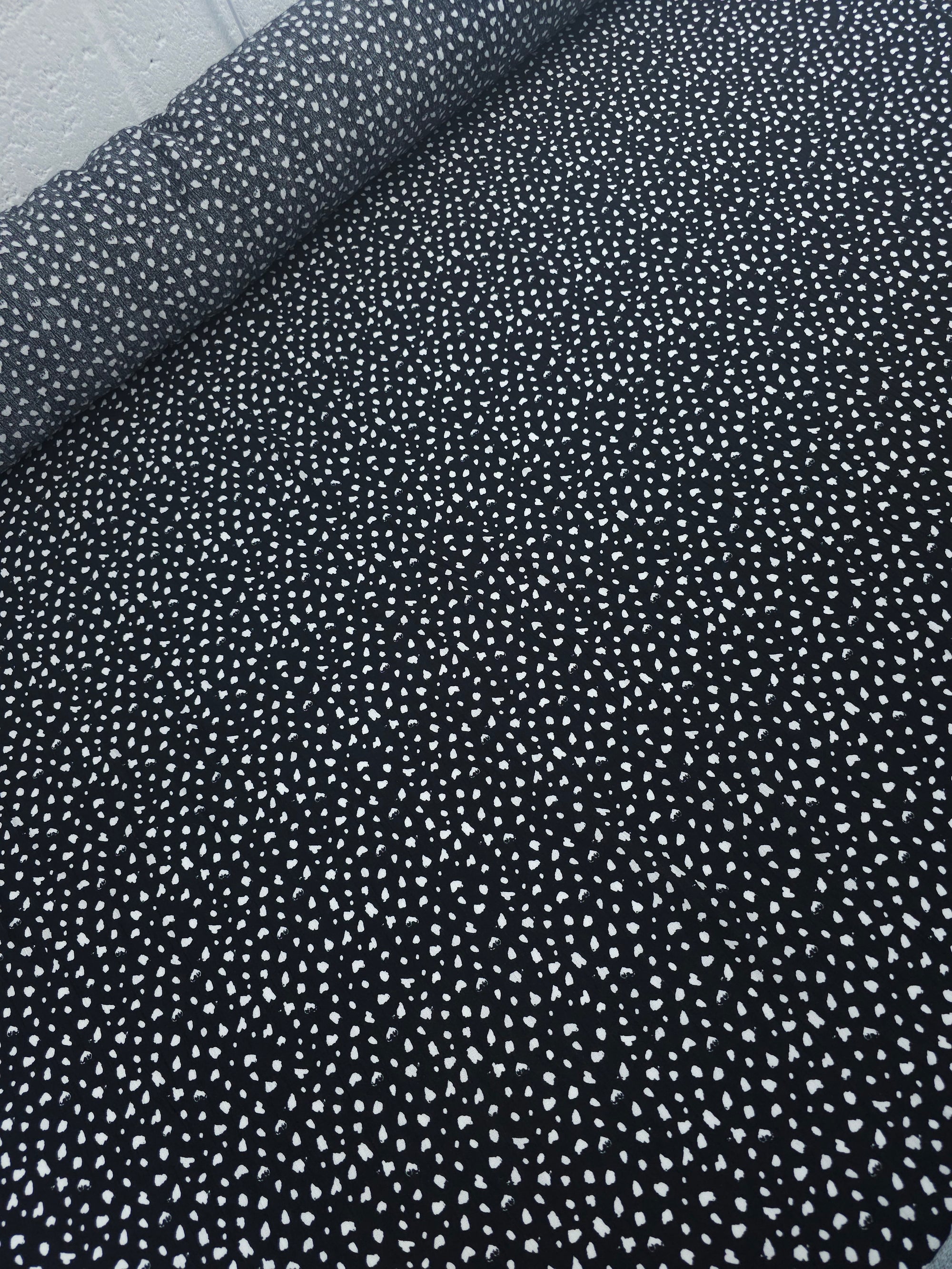 Black/White Irregular Speckle Dot Crinkle Viscose