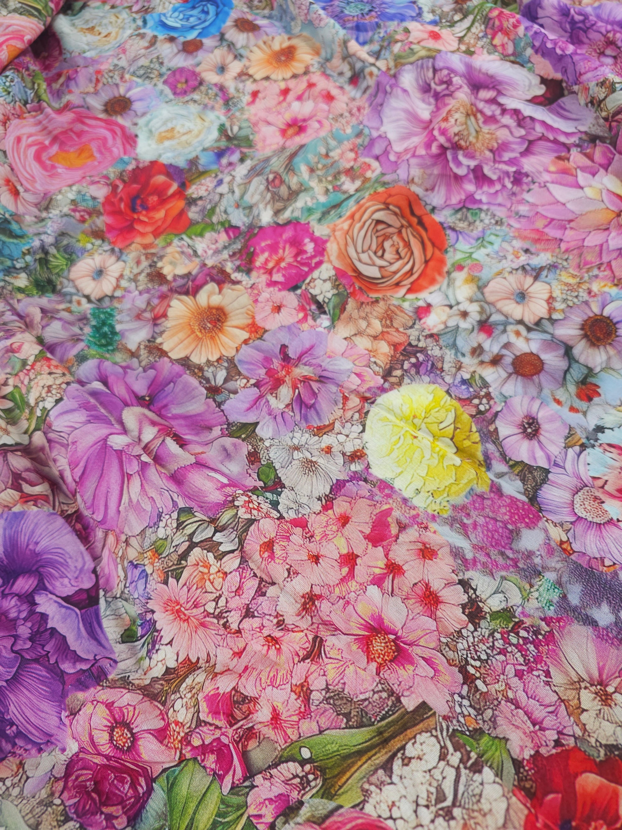 Whimsical Floral 100% Cotton 104” - Urban Outfitters *EXTRA WIDE*