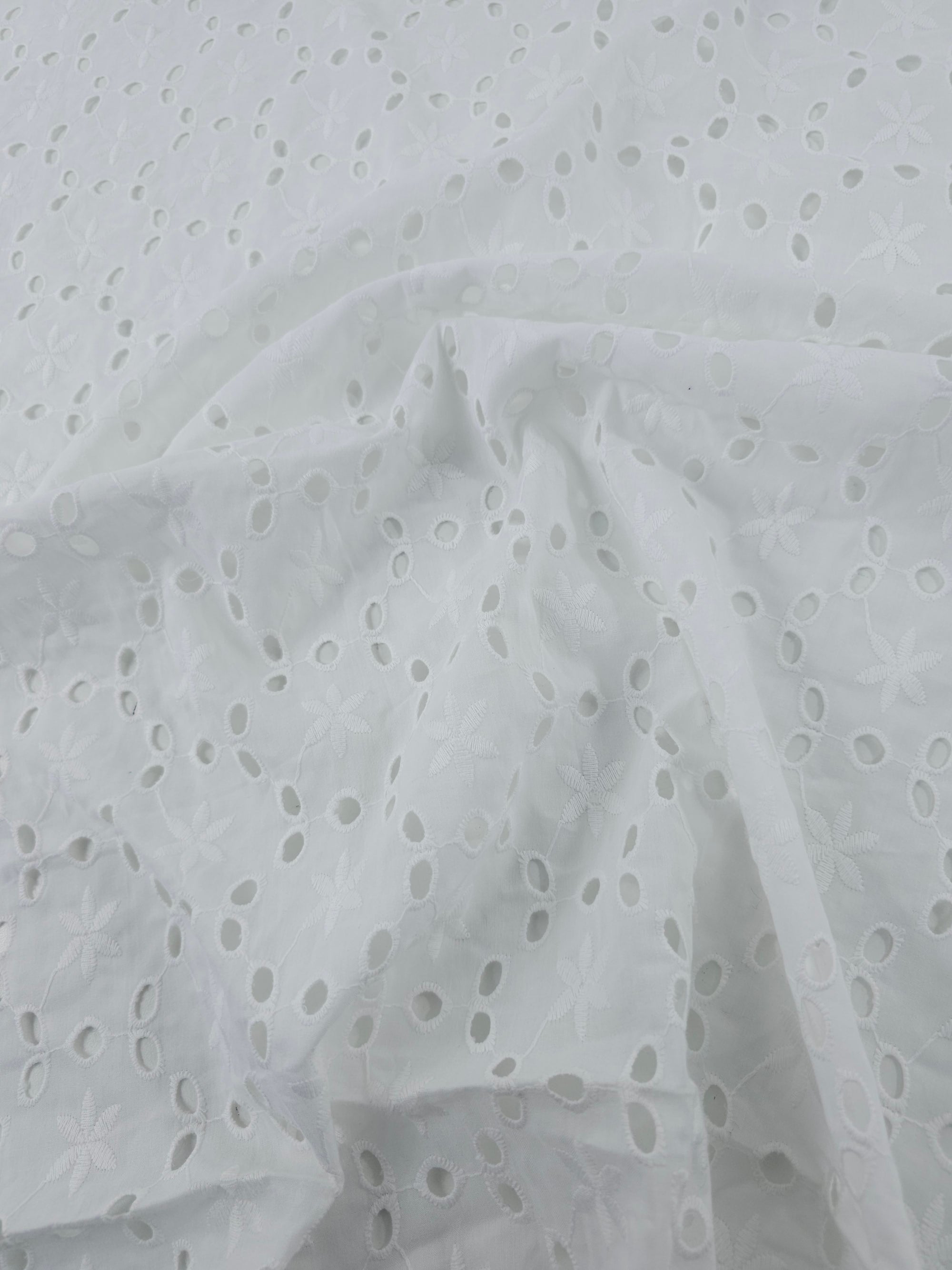 White Star Flower Loop Cambric Cotton Broderie Anglaise