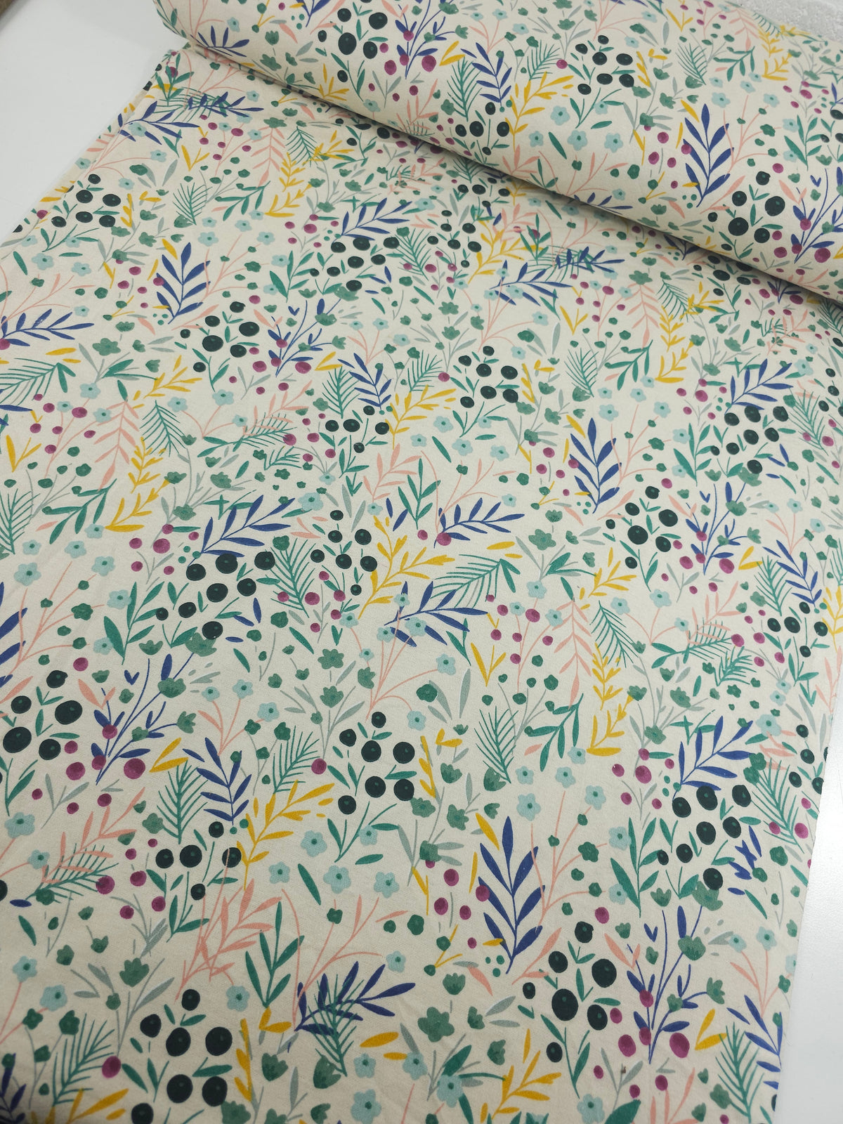 Berries And Branches Lightweight Flannel Cotton