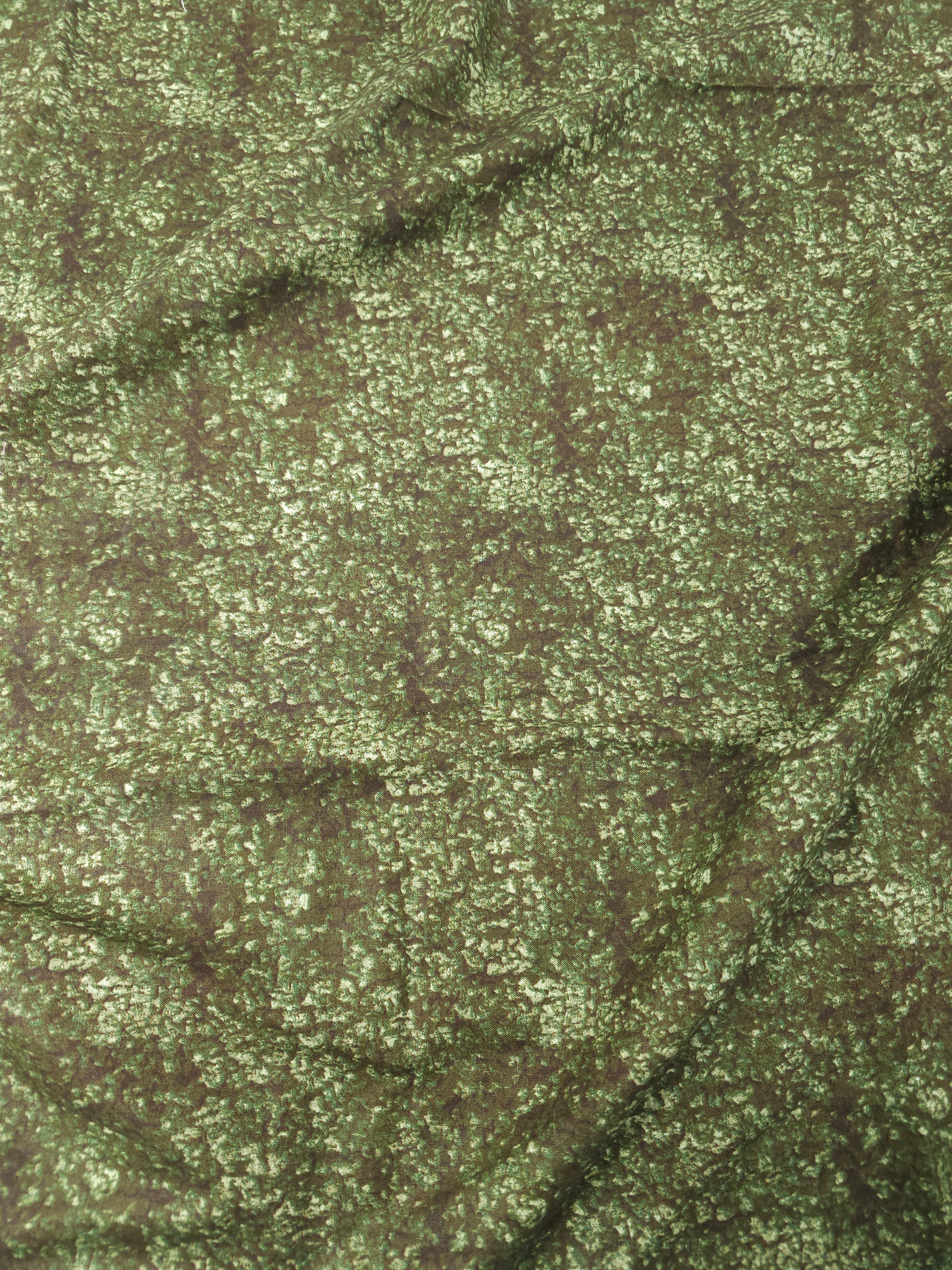 Forest crackle Cotton- 1.6m piece