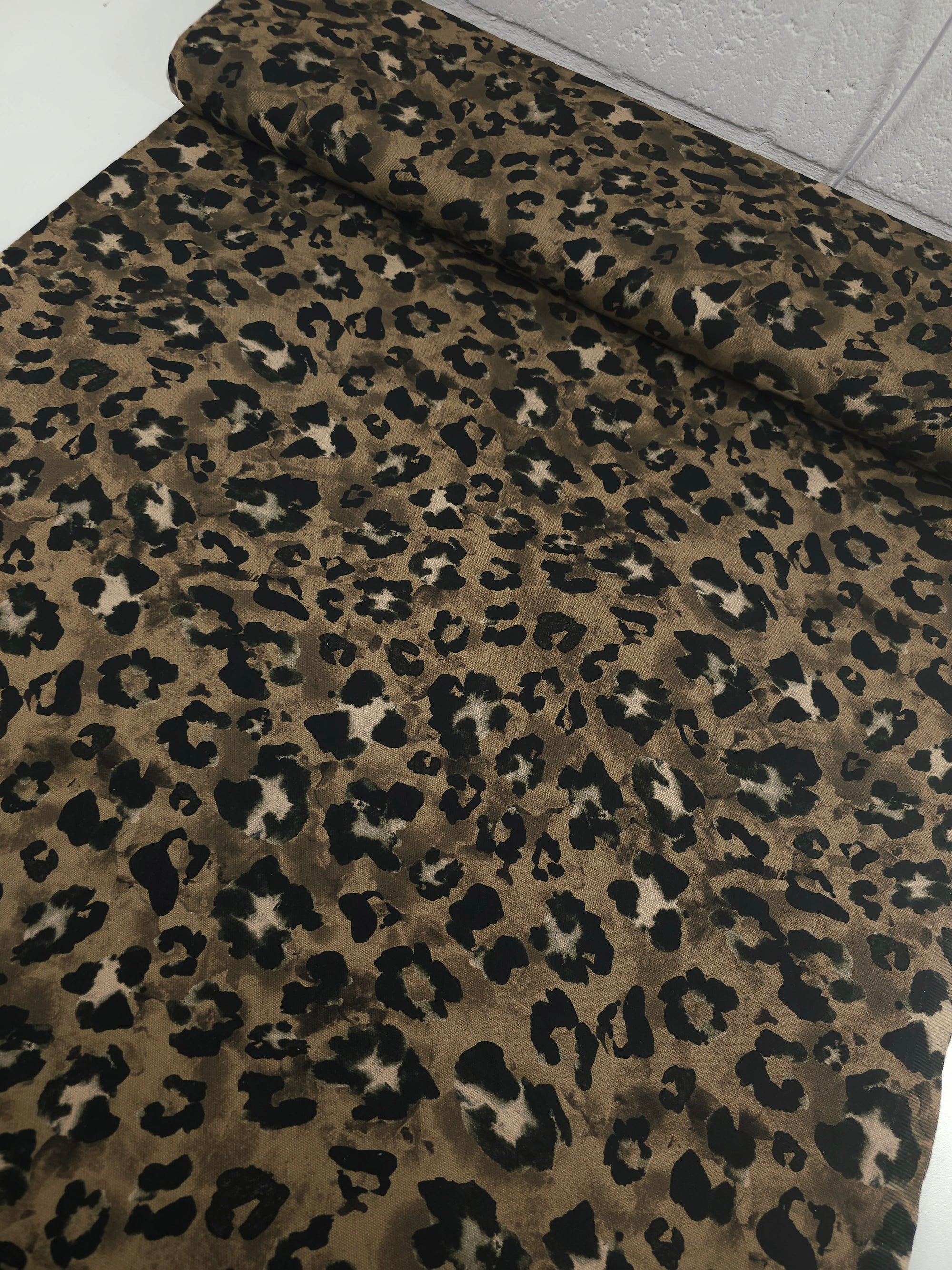 Moss Brown Leopard Lightweight Canvas Cotton