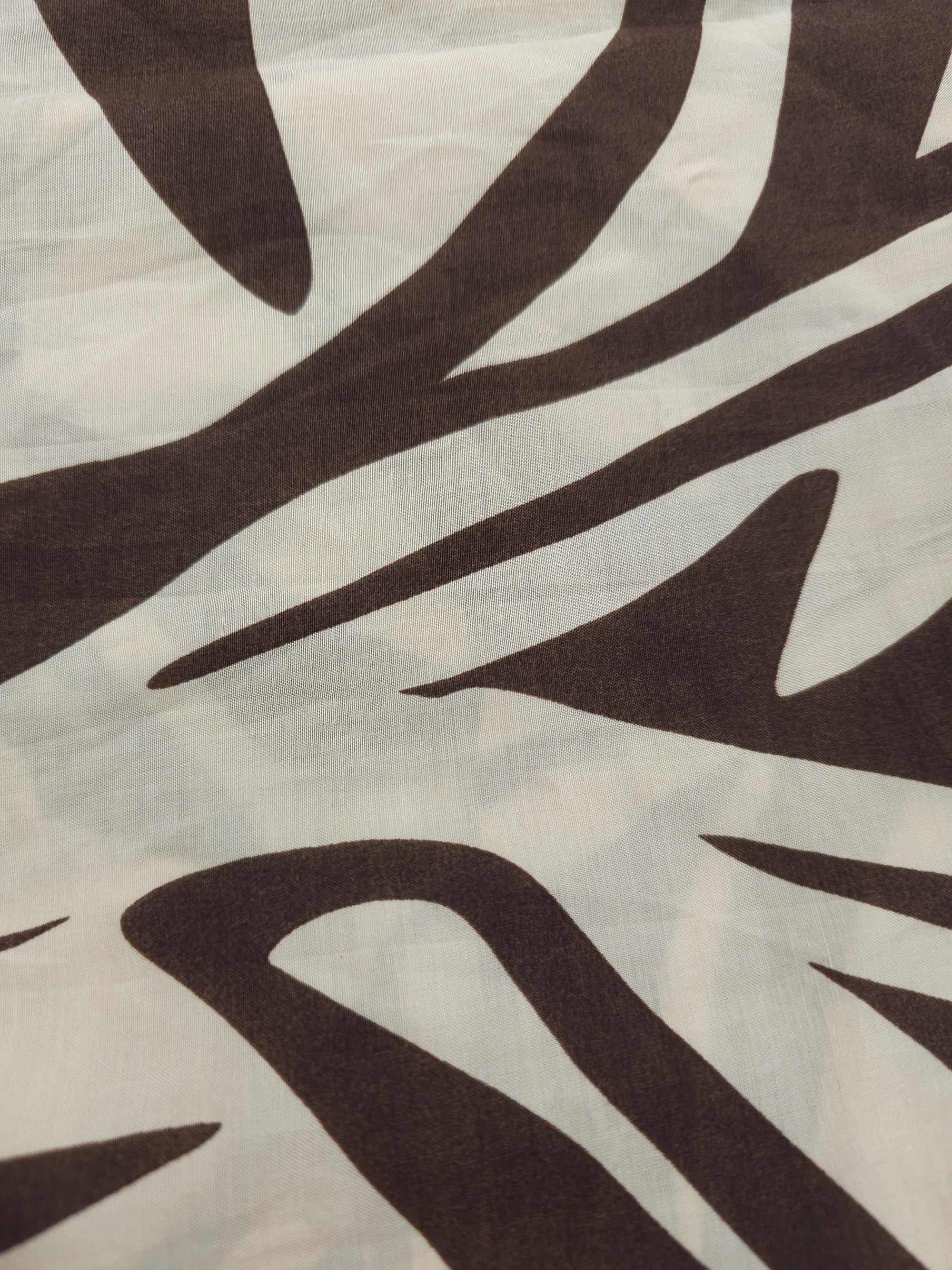 Black design Viscose sateen- 2m piece