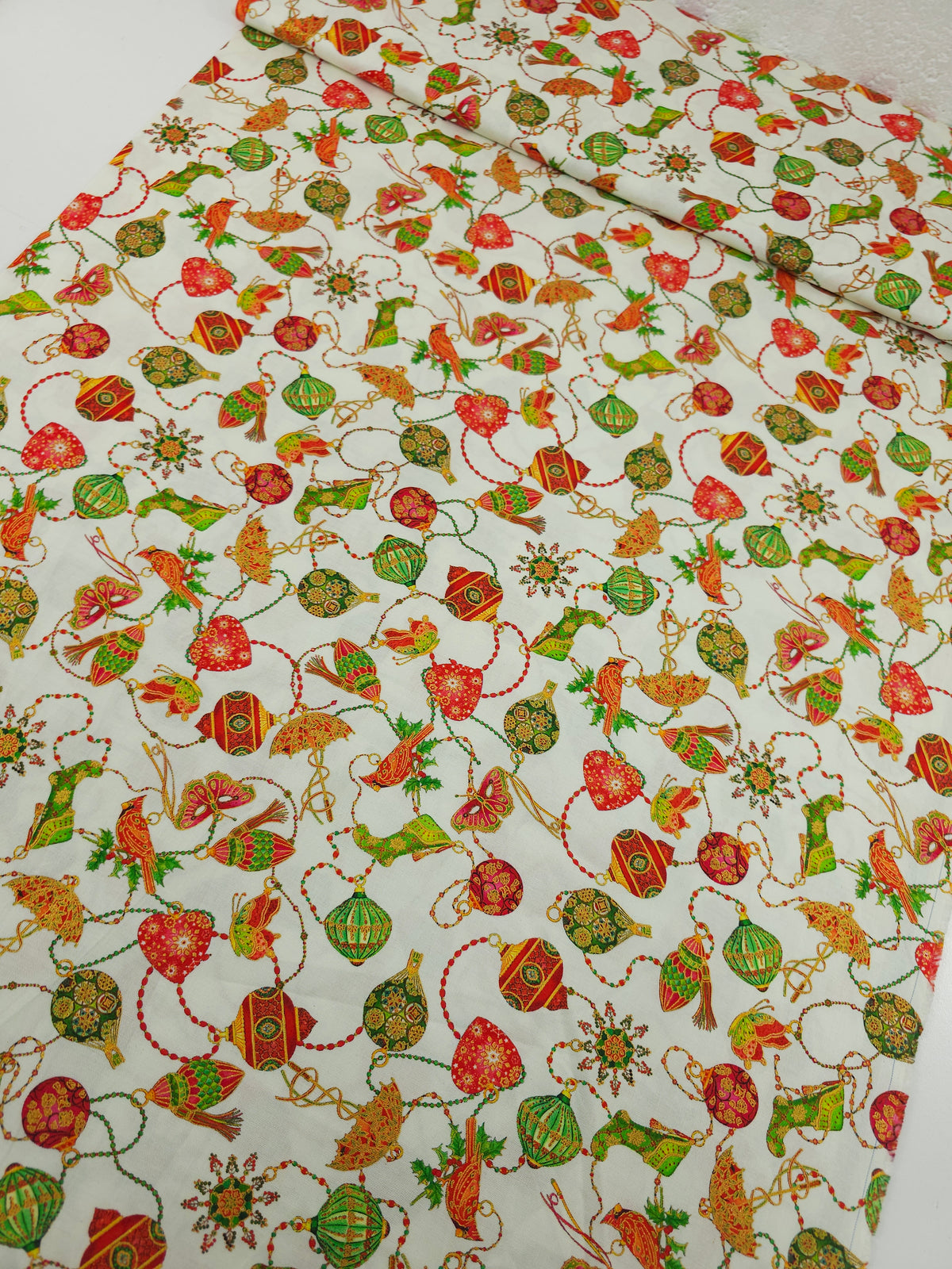 Oriental Gold Baubles 100% Cotton - Robert Kaufman