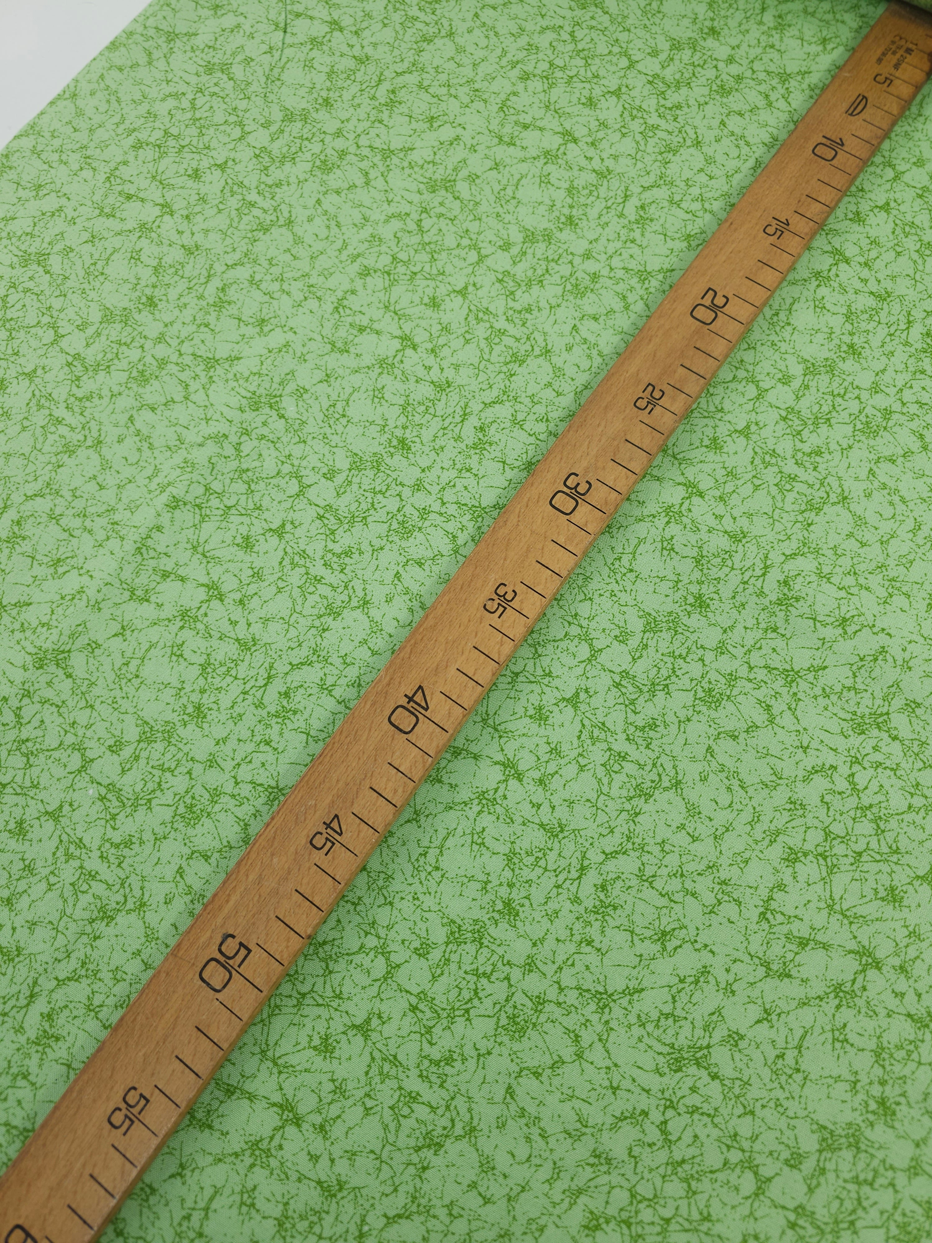 Pale Lime Static Crackle Web 100% Cotton