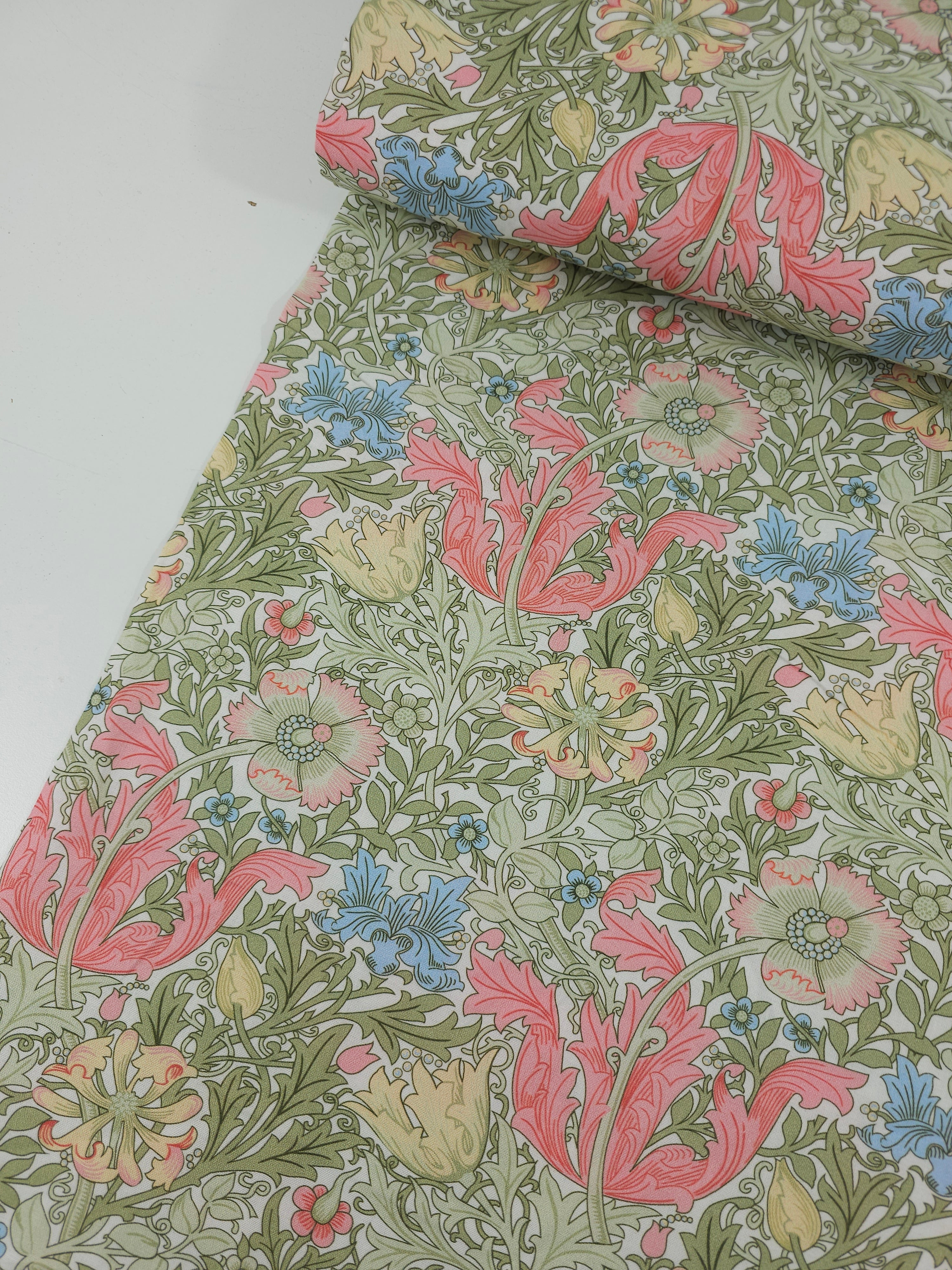 Compton Floral 100% Cotton - William Morris