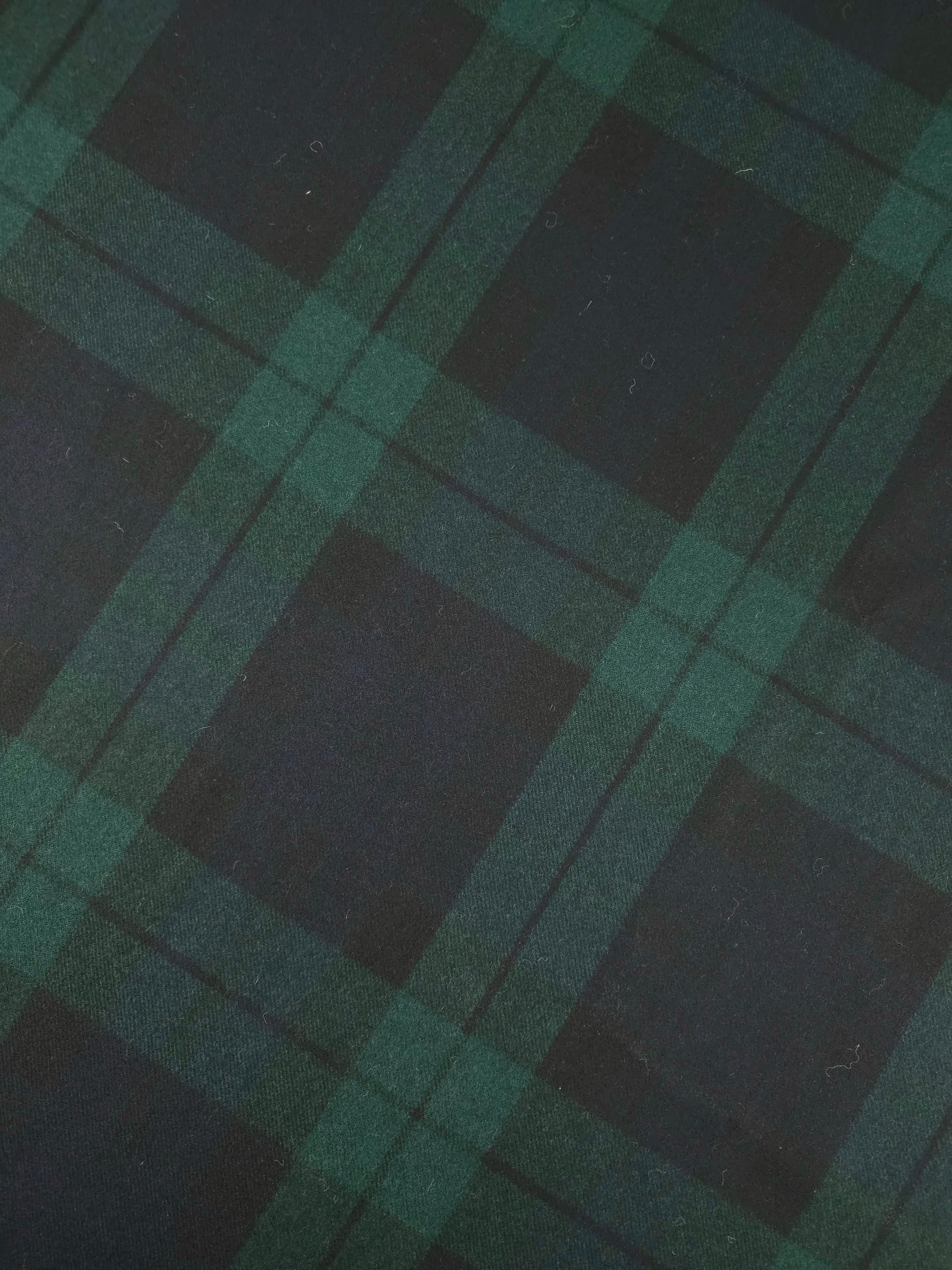 Green/Navy Tartan Mediumweight Soft 100% Wool *ABRAHAM MOON*