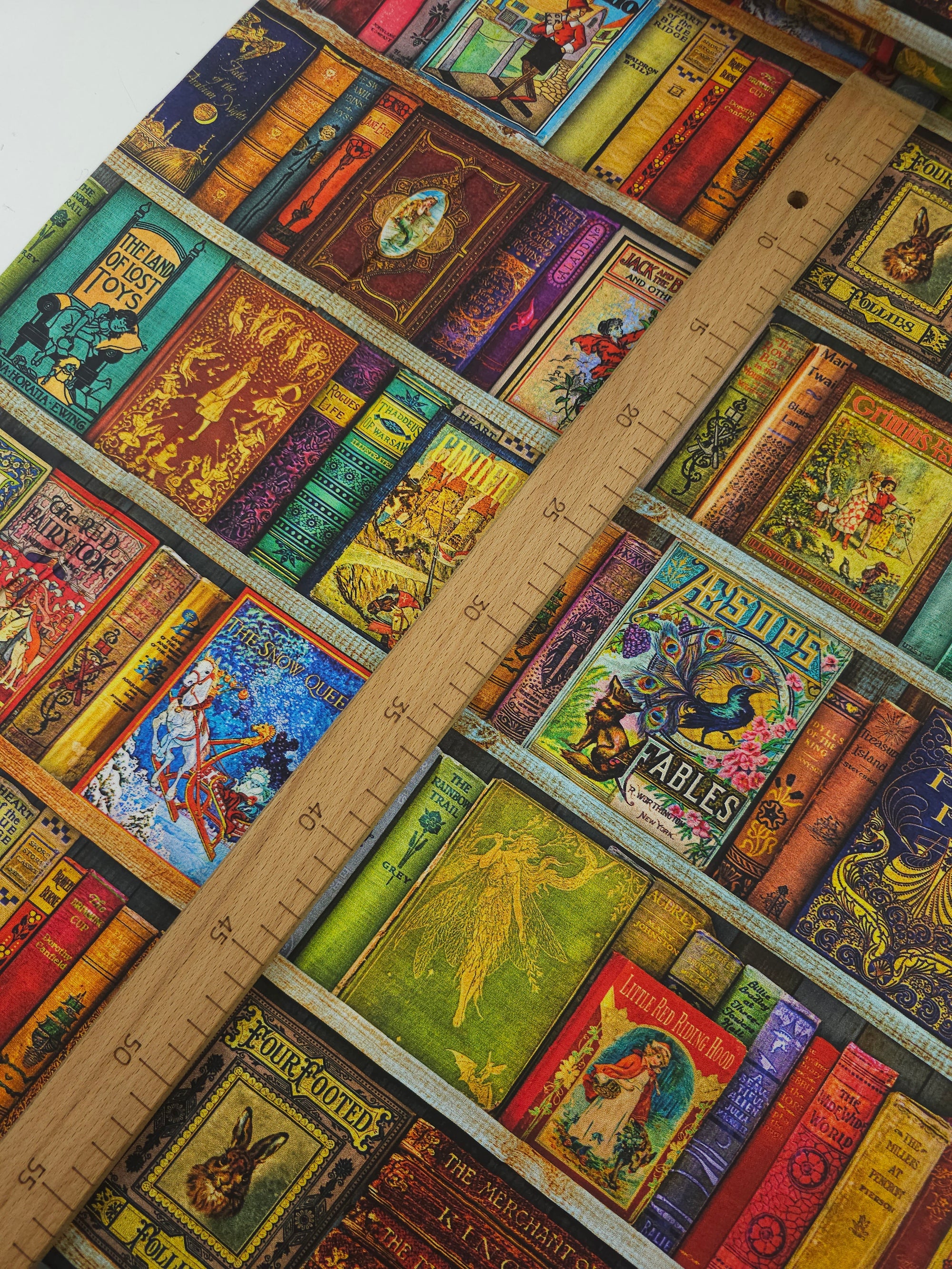 Vintage Library Bookshelf 100% Cotton - Robert Kaufman