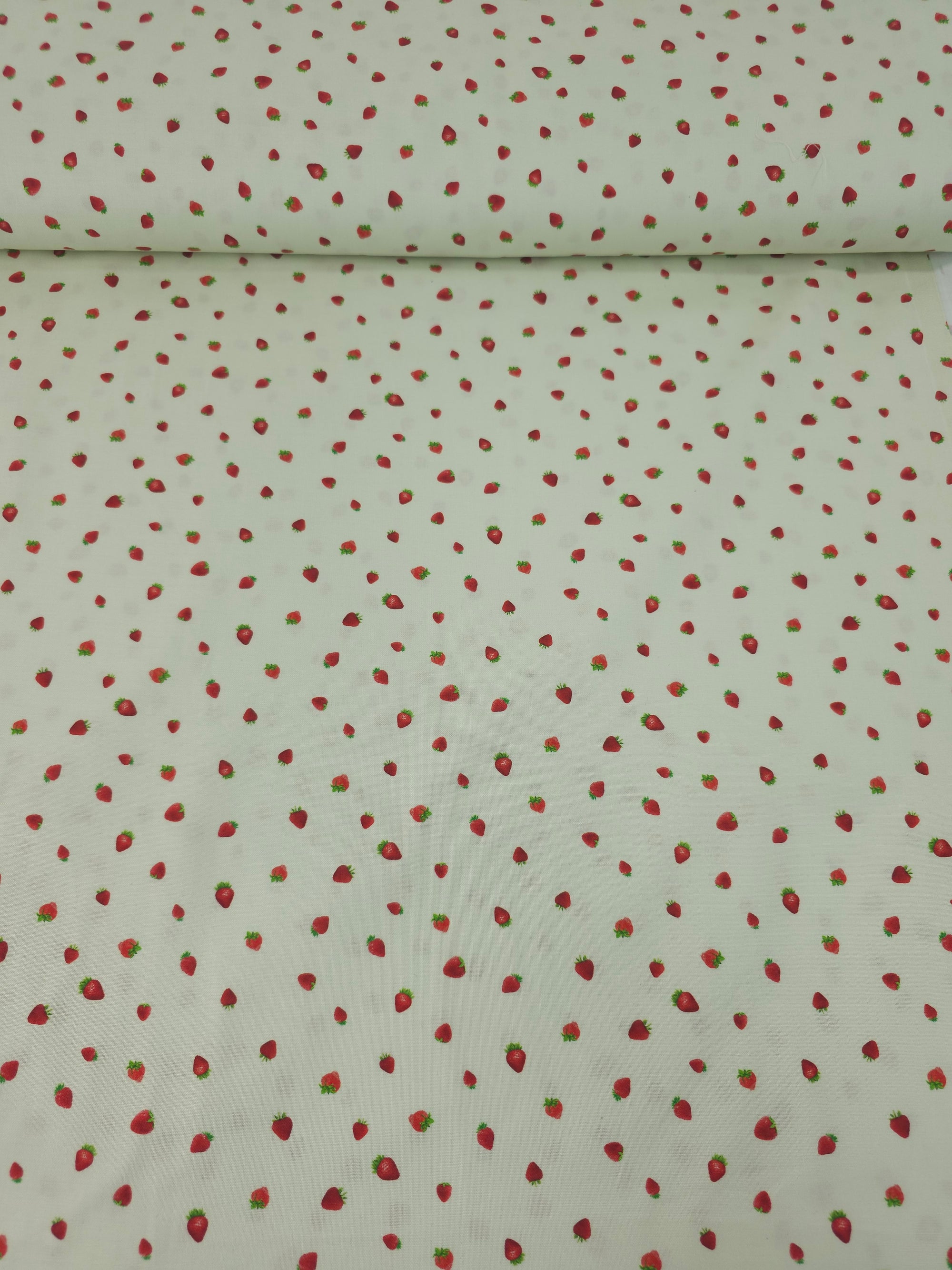 Mini Ditsy Strawberries 100% Cotton