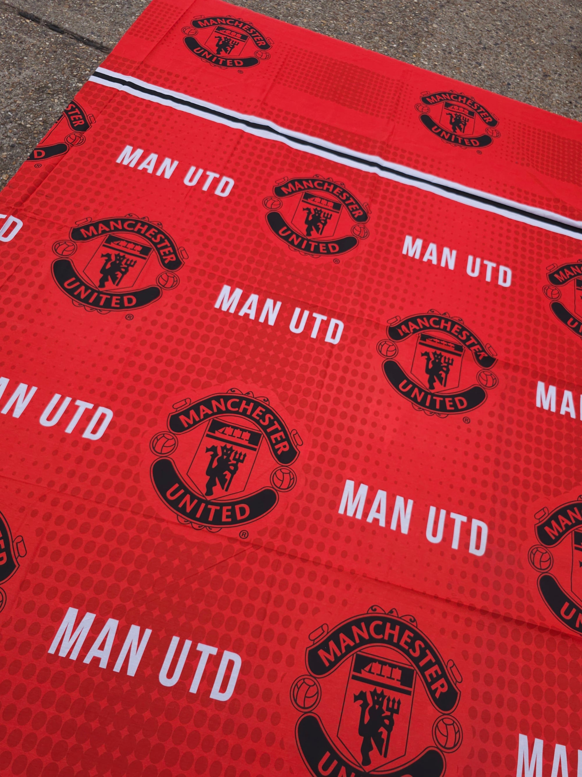 Manchester United FC Emblem 100% Cotton Football Fabric 104" *EXTRA WIDE*
